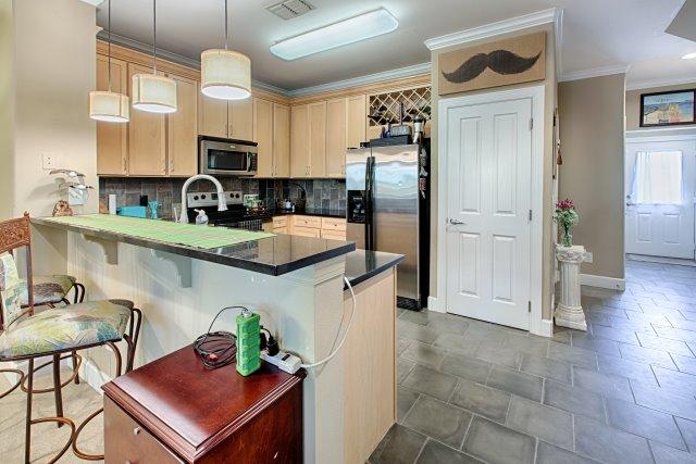 SOUTH HAVEN TOWNHOMES - Residential