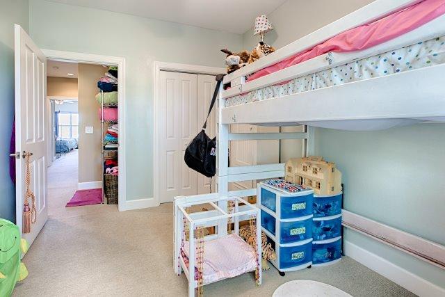 SOUTH HAVEN TOWNHOMES - Residential