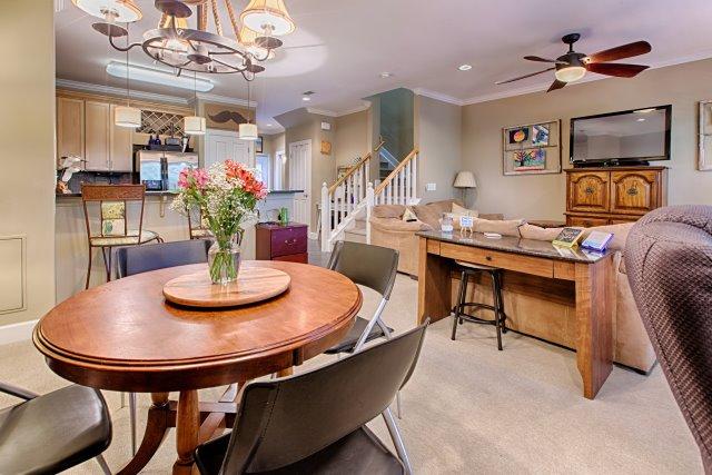 SOUTH HAVEN TOWNHOMES - Residential