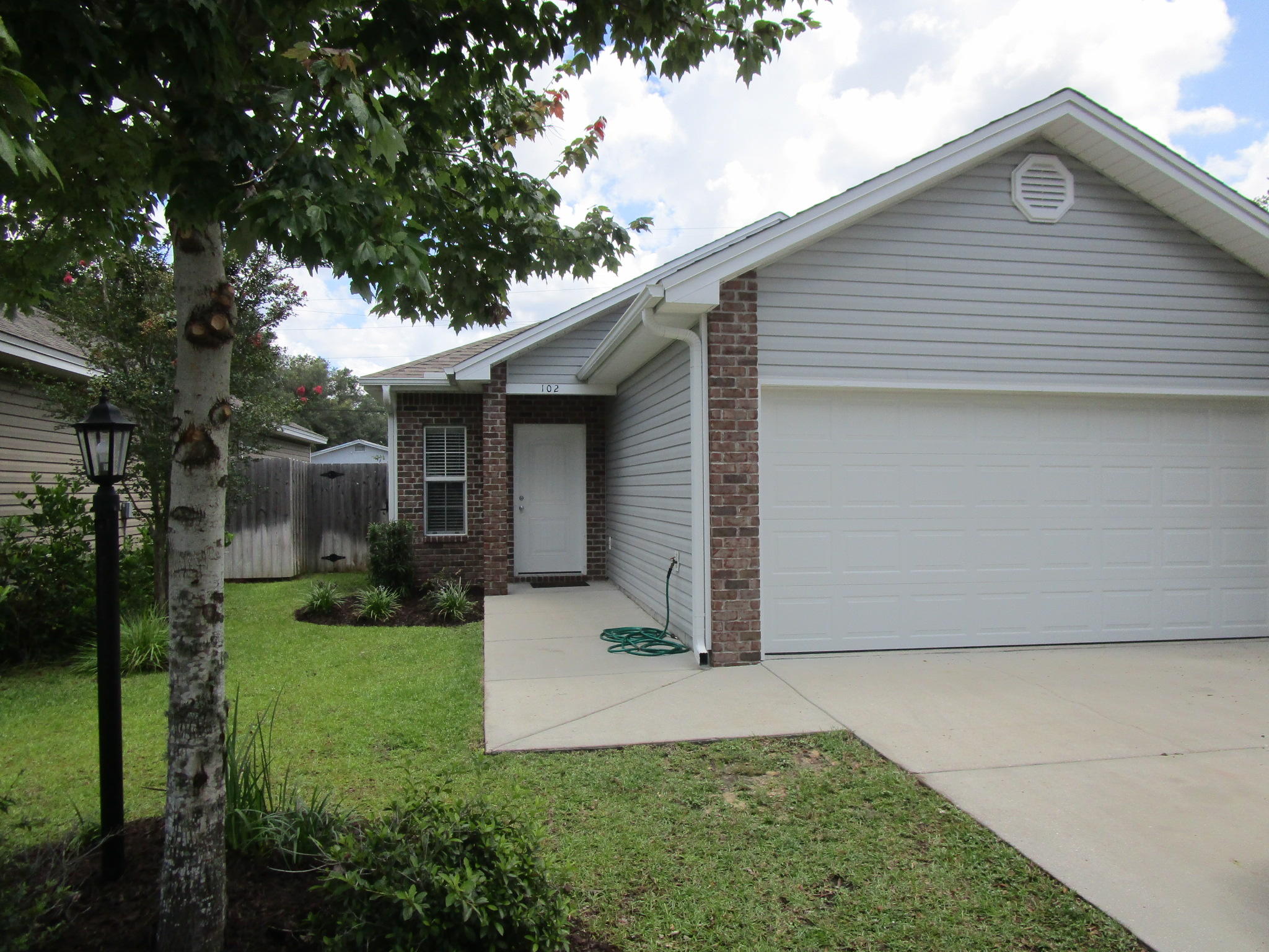 Beautiful 3 bedroom 2 bath house built in 2012. Kitchen has granite counter tops, stainless steel appliances and the floors are tile throughout. Great location, close to all the new shops in Niceville & lawn service is provided by the owner. All adults intending to live at the property must fill out a separate application and be named on the lease. Sorry, no pets. Available for move in on 06/15/2020. Only Carriage Hills Realty agents to show this property after June 9th (Tenant will be out) or applicant can fill out application sight unseen except for drive by and pictures. Showing: Appointment Only; Call Broker
