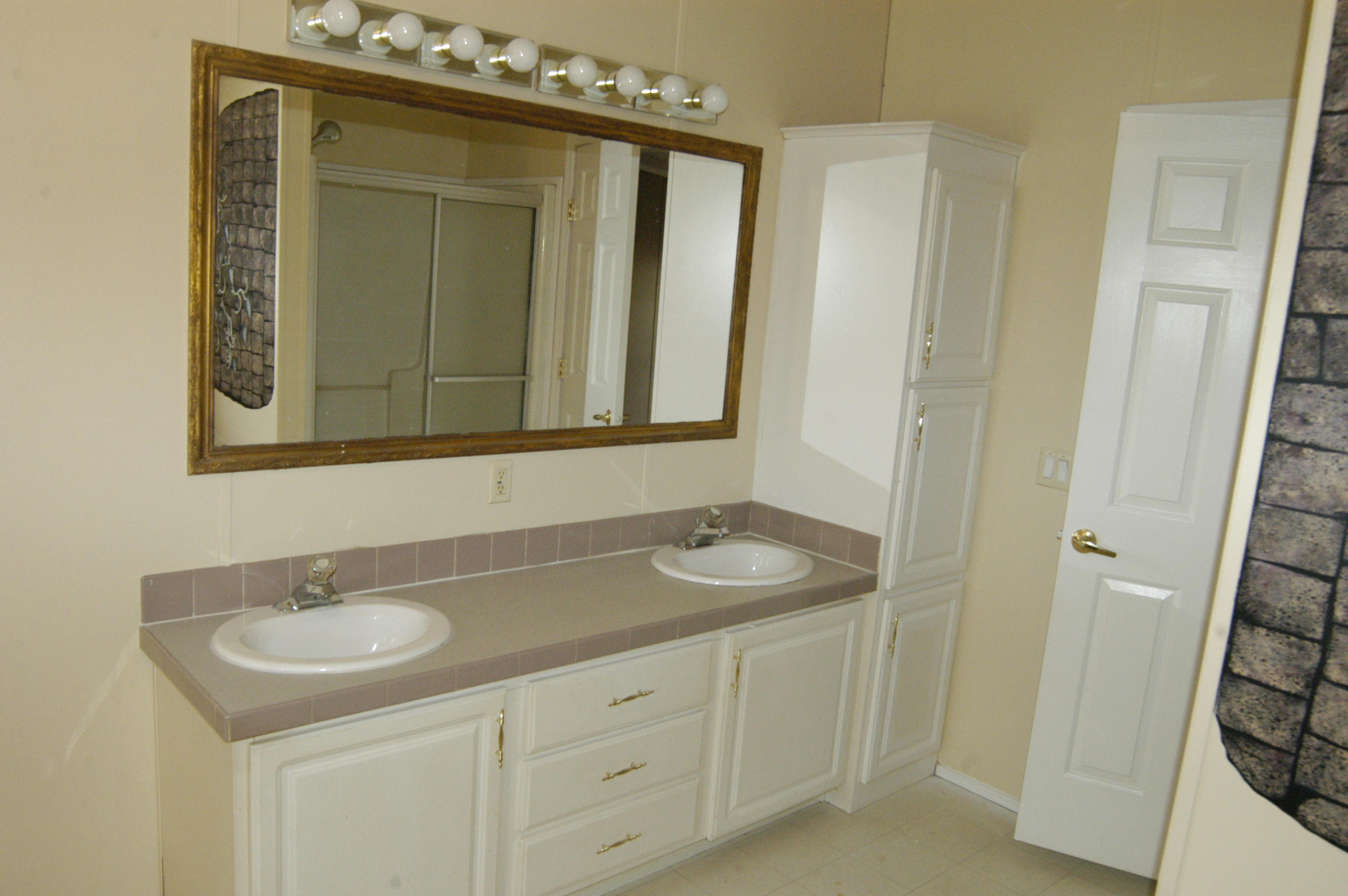 MAGNOLIA BAYE - Residential