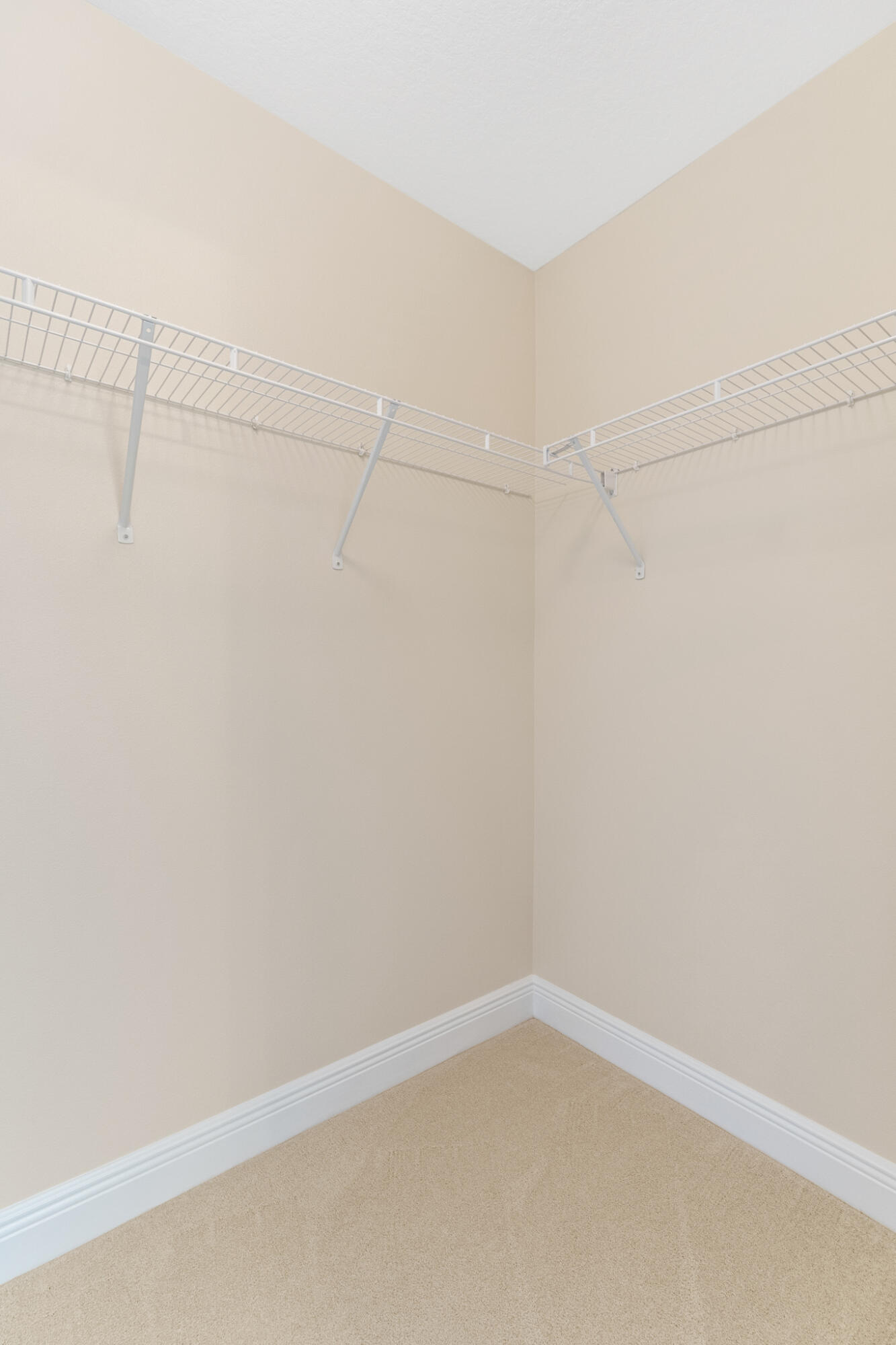 RESERVE POINTE - Residential
