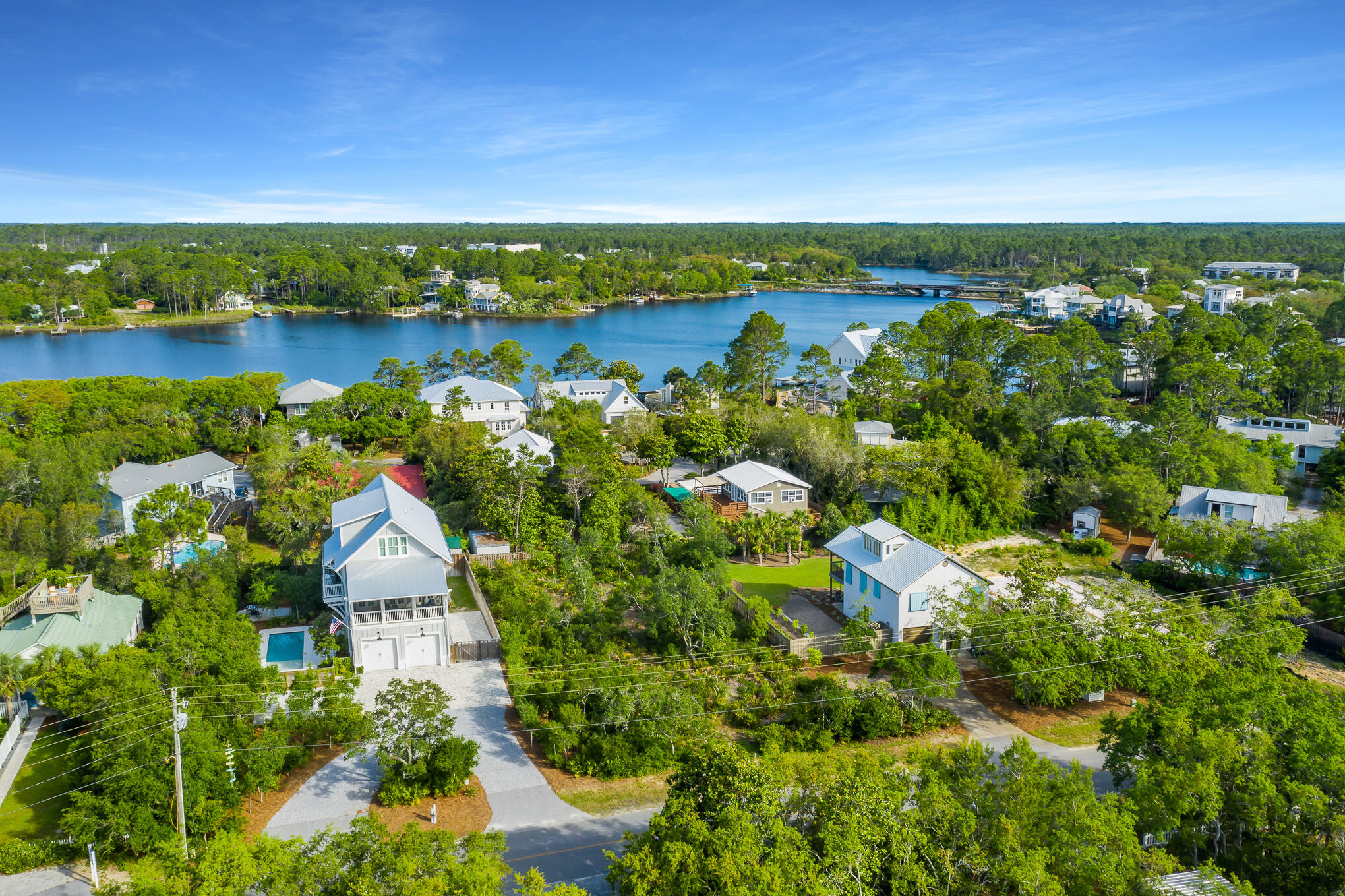 EASTERN LAKE ESTATES - Land