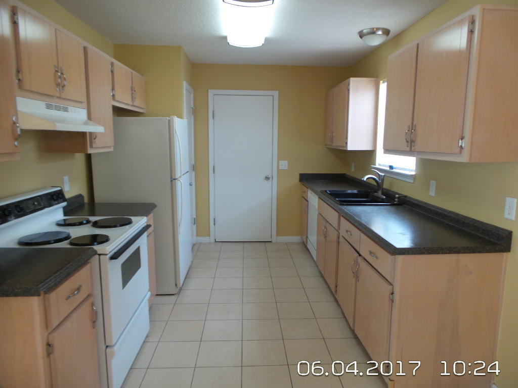 APLIN HEIGHTS S/D PH 1 - Residential Lease