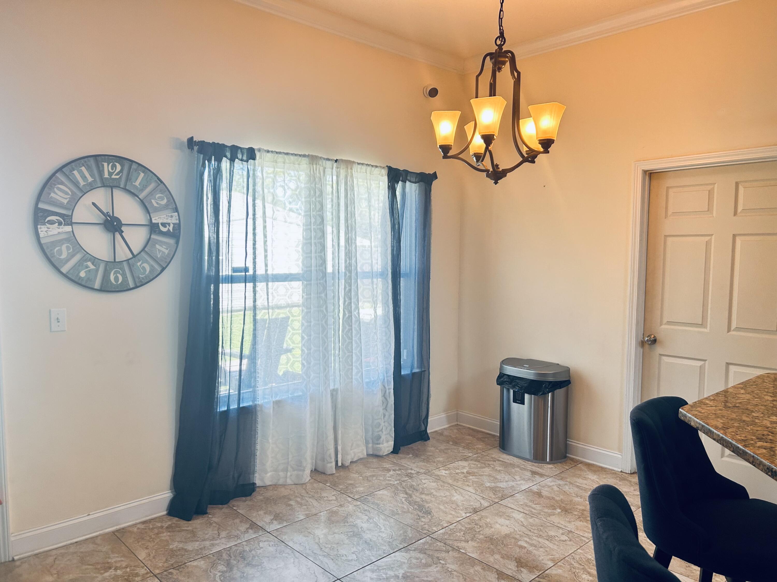 CRESCENT SHORES - Residential Lease