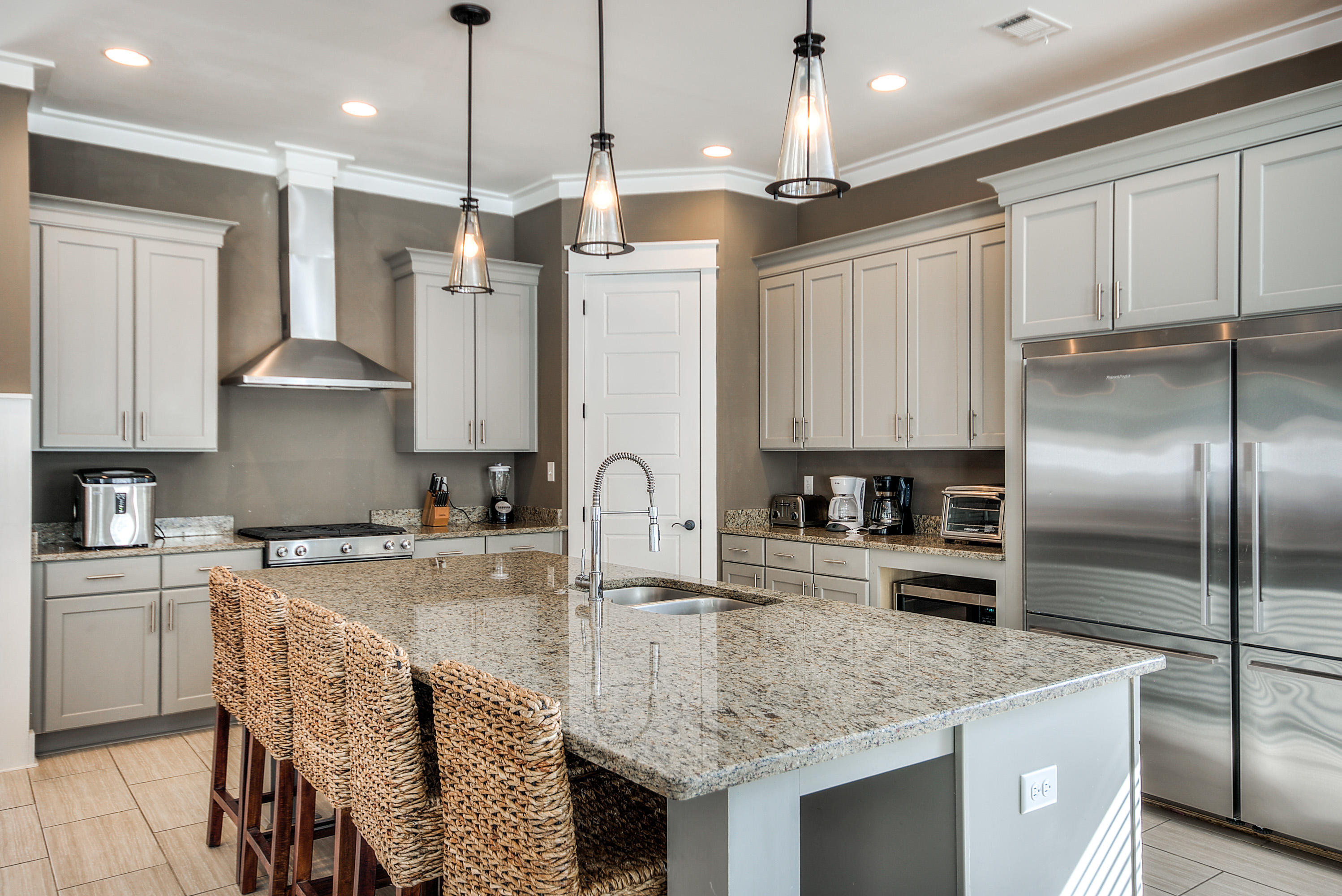 GULF SHORE MANOR - Residential