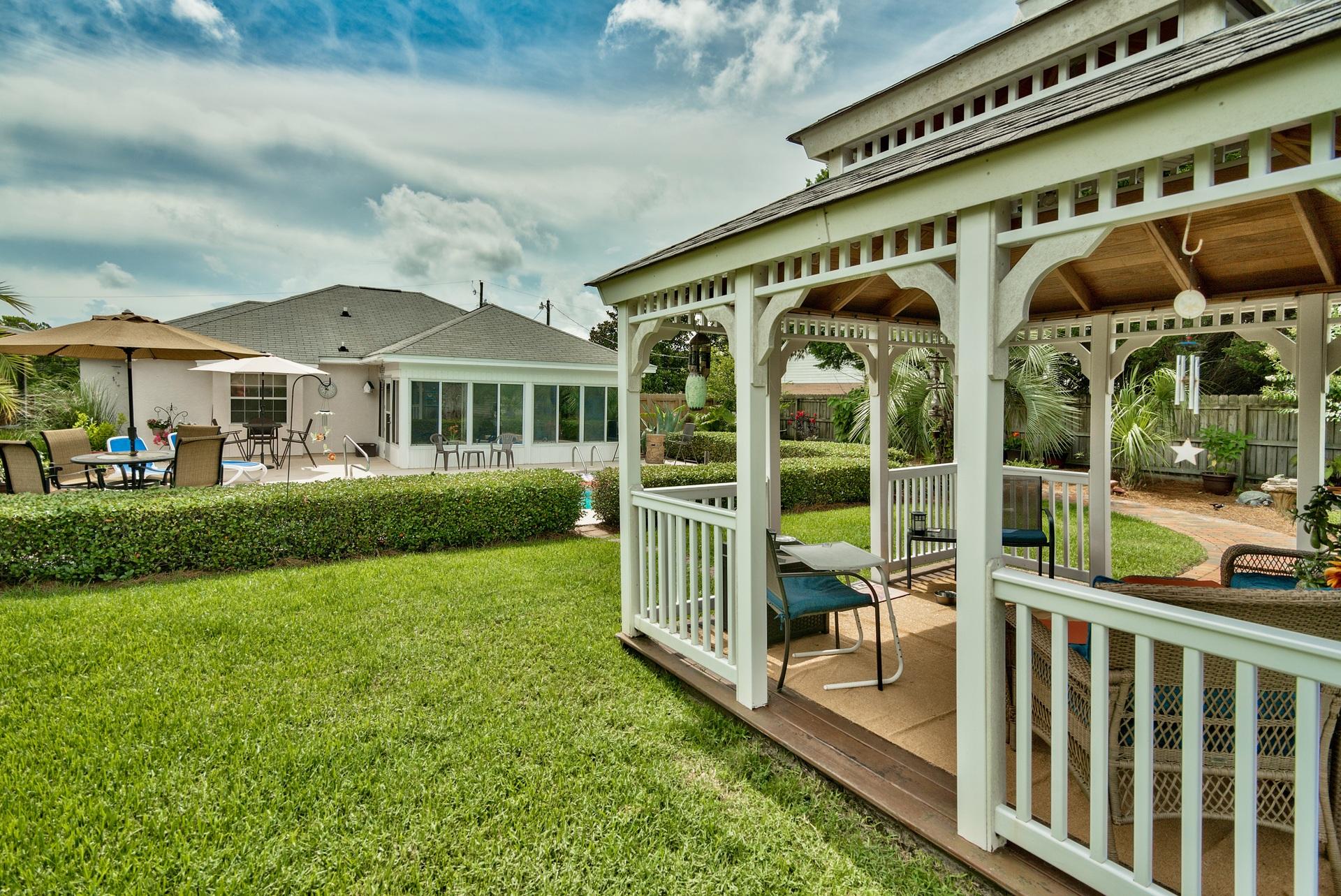 WHITE SANDS ESTATES - Residential