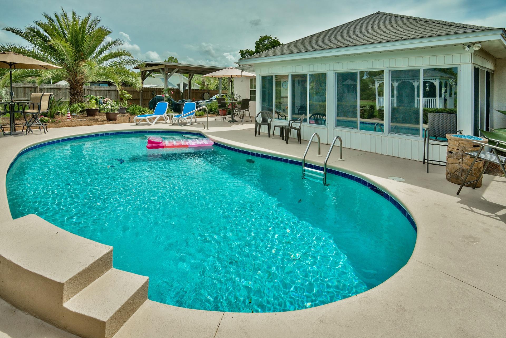 WHITE SANDS ESTATES - Residential