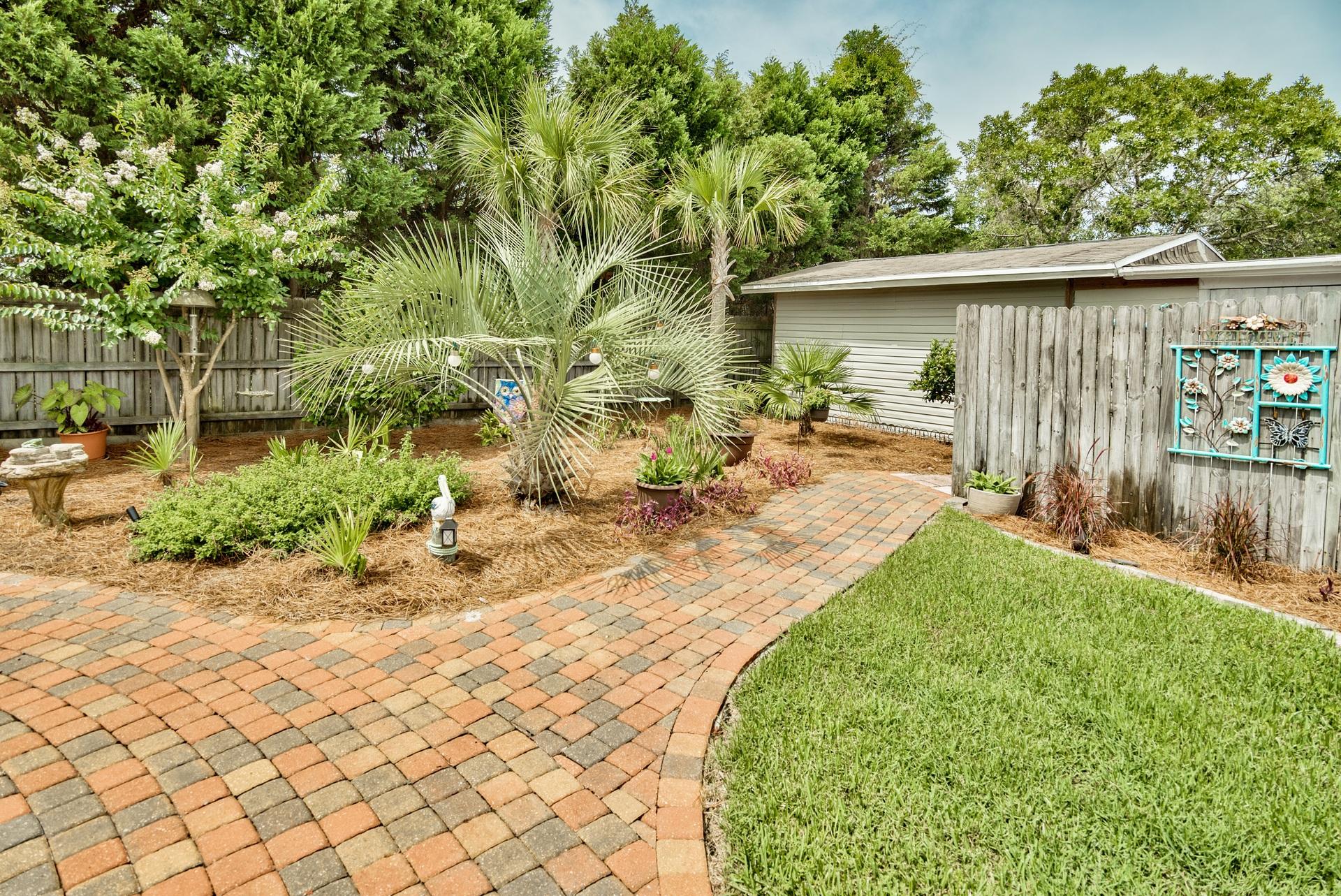 WHITE SANDS ESTATES - Residential