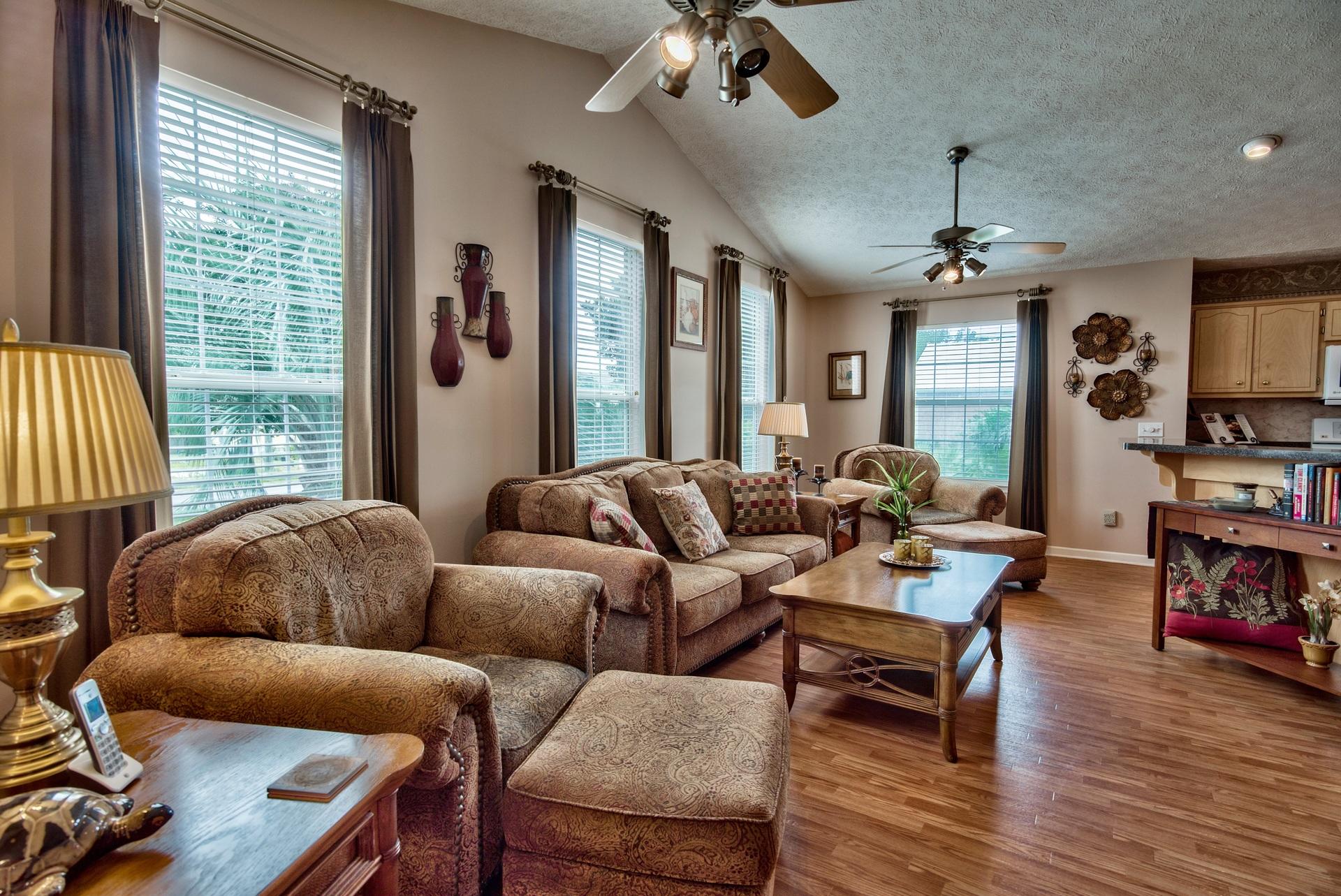 WHITE SANDS ESTATES - Residential