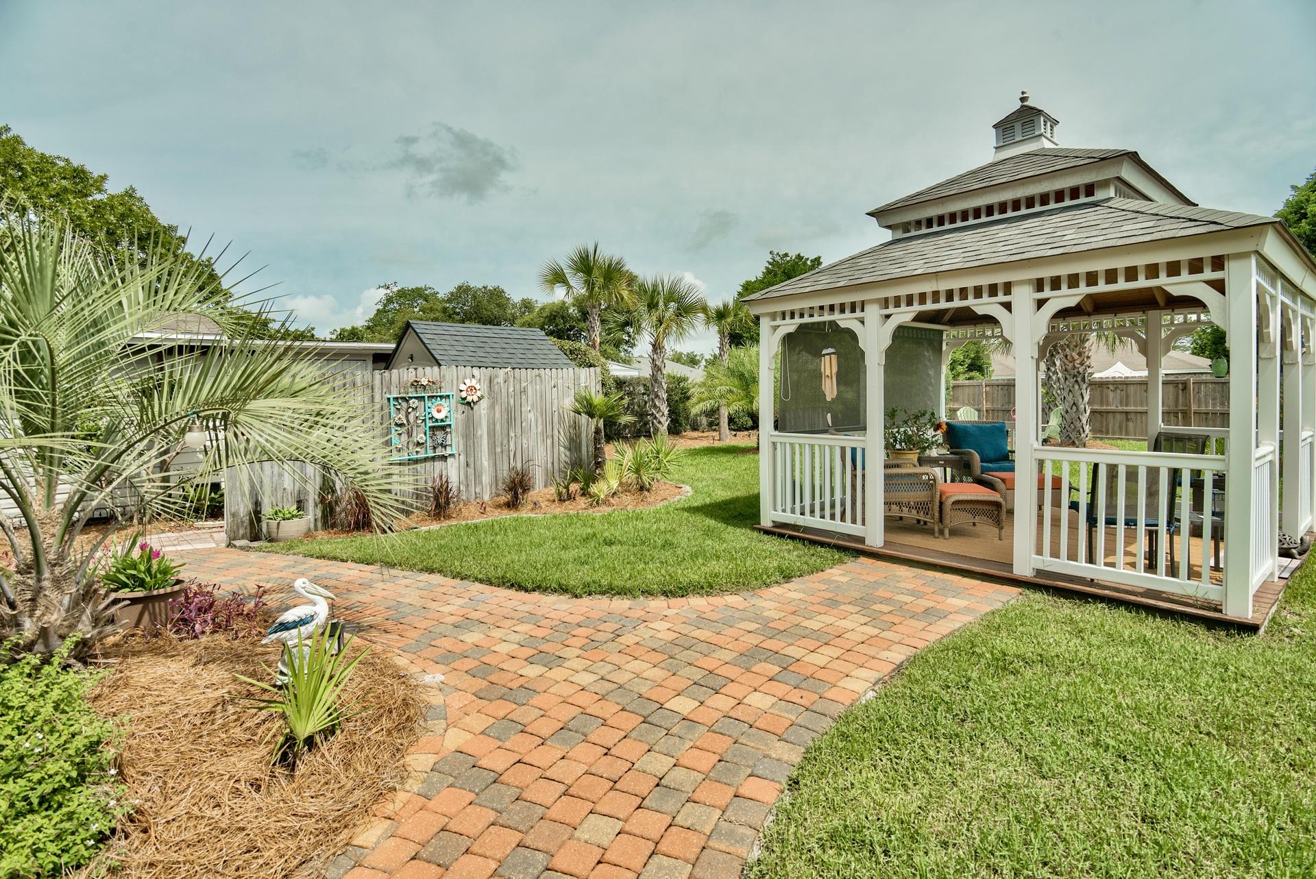 WHITE SANDS ESTATES - Residential
