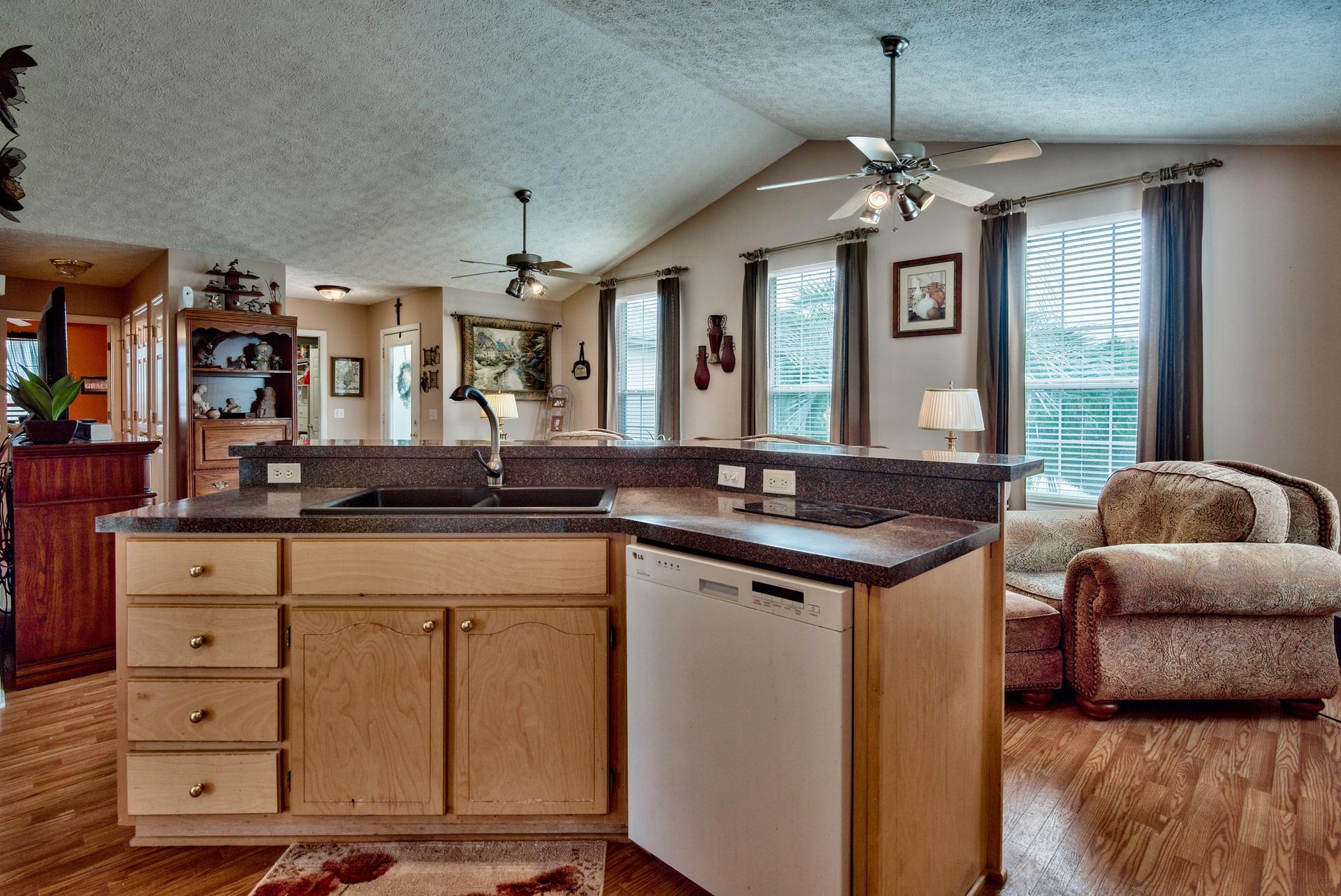 WHITE SANDS ESTATES - Residential