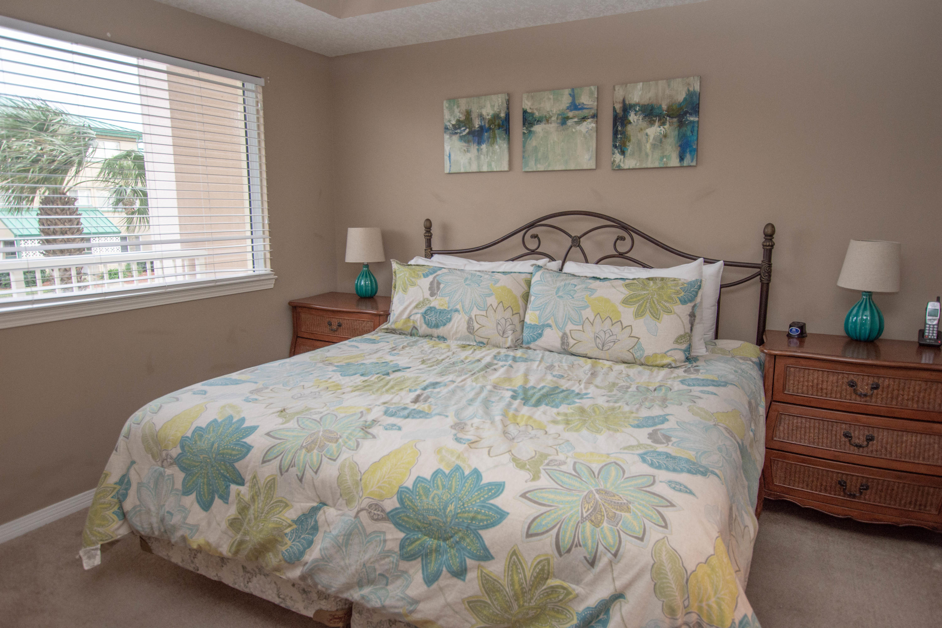 DESTIN WEST BEACH & BAY RESORT - Residential