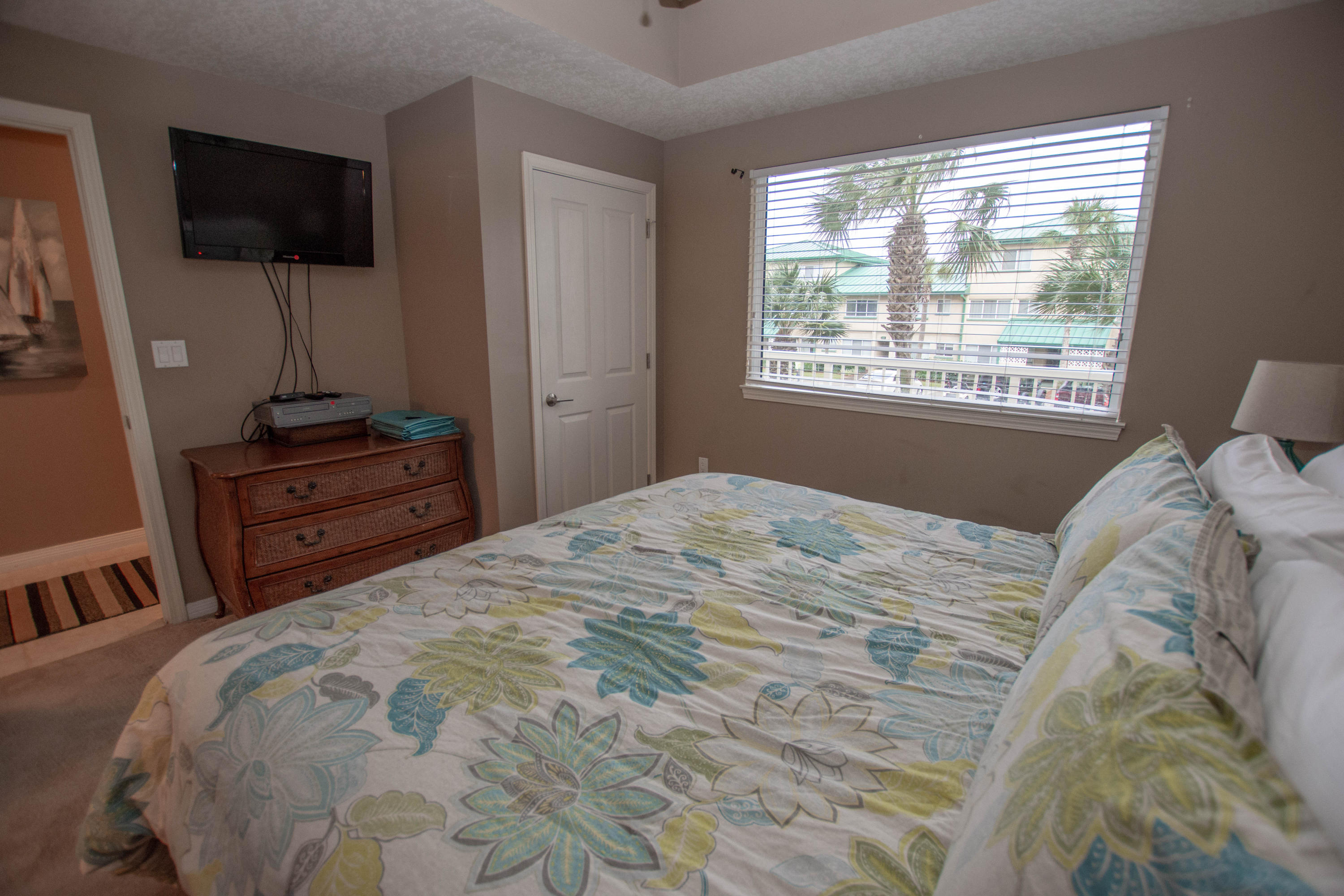 DESTIN WEST BEACH & BAY RESORT - Residential
