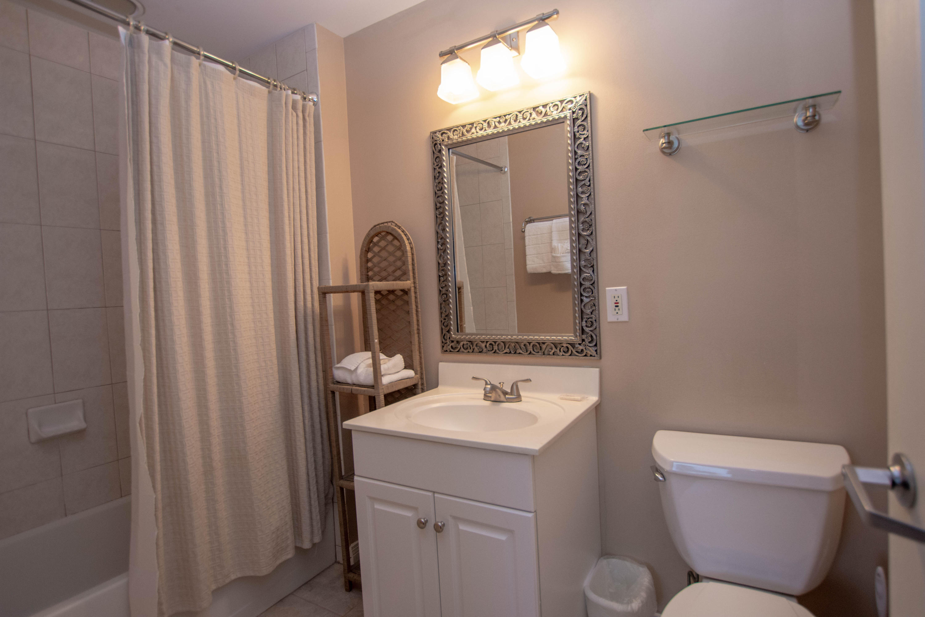 DESTIN WEST BEACH & BAY RESORT - Residential