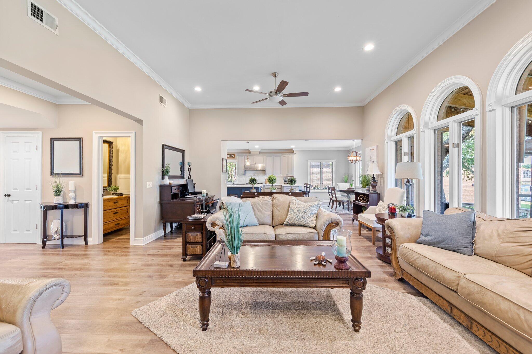 SHALIMAR POINTE S/D - Residential