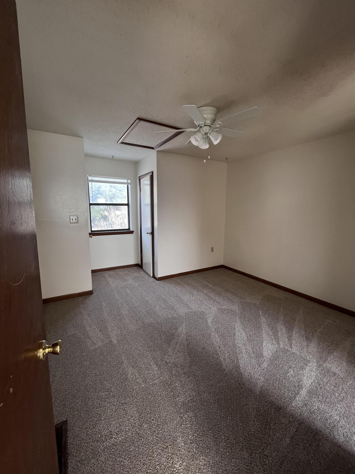 DOWNTOWNER - Residential Lease