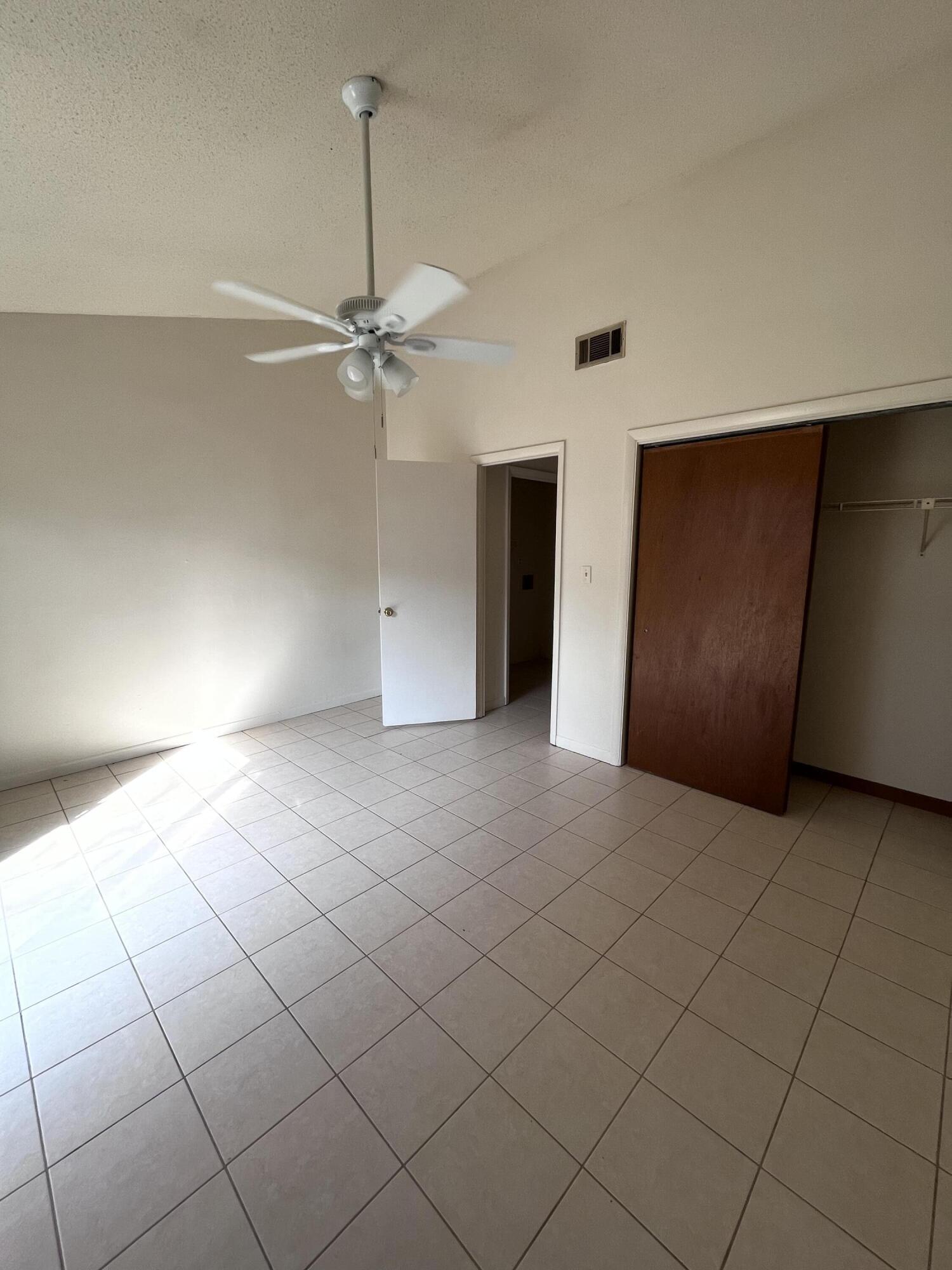 DOWNTOWNER - Residential Lease