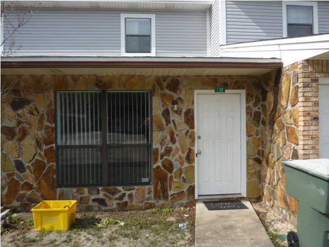DOWNTOWNER - Residential Lease