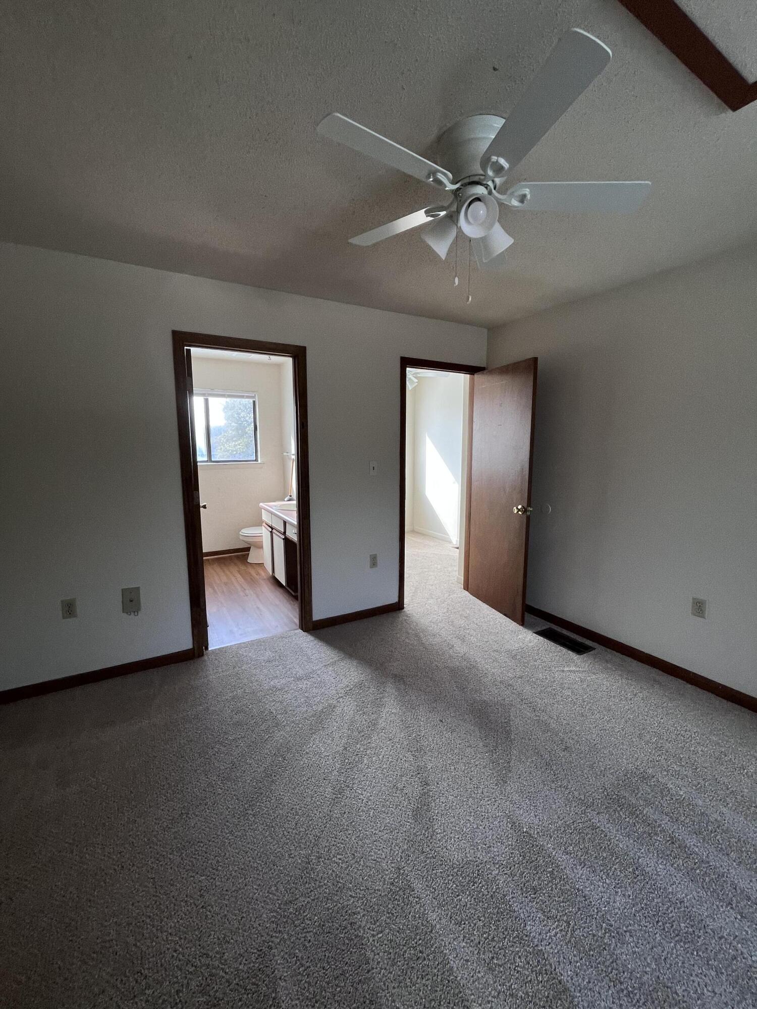 DOWNTOWNER - Residential Lease