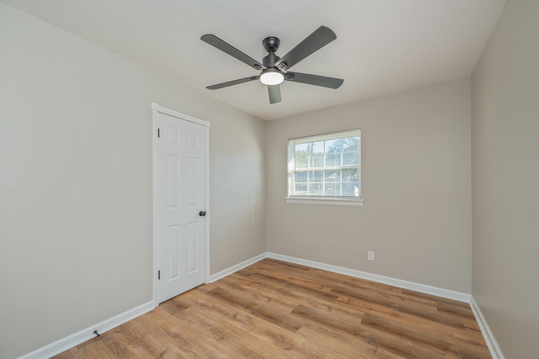 SPRINGDALE - Residential Lease
