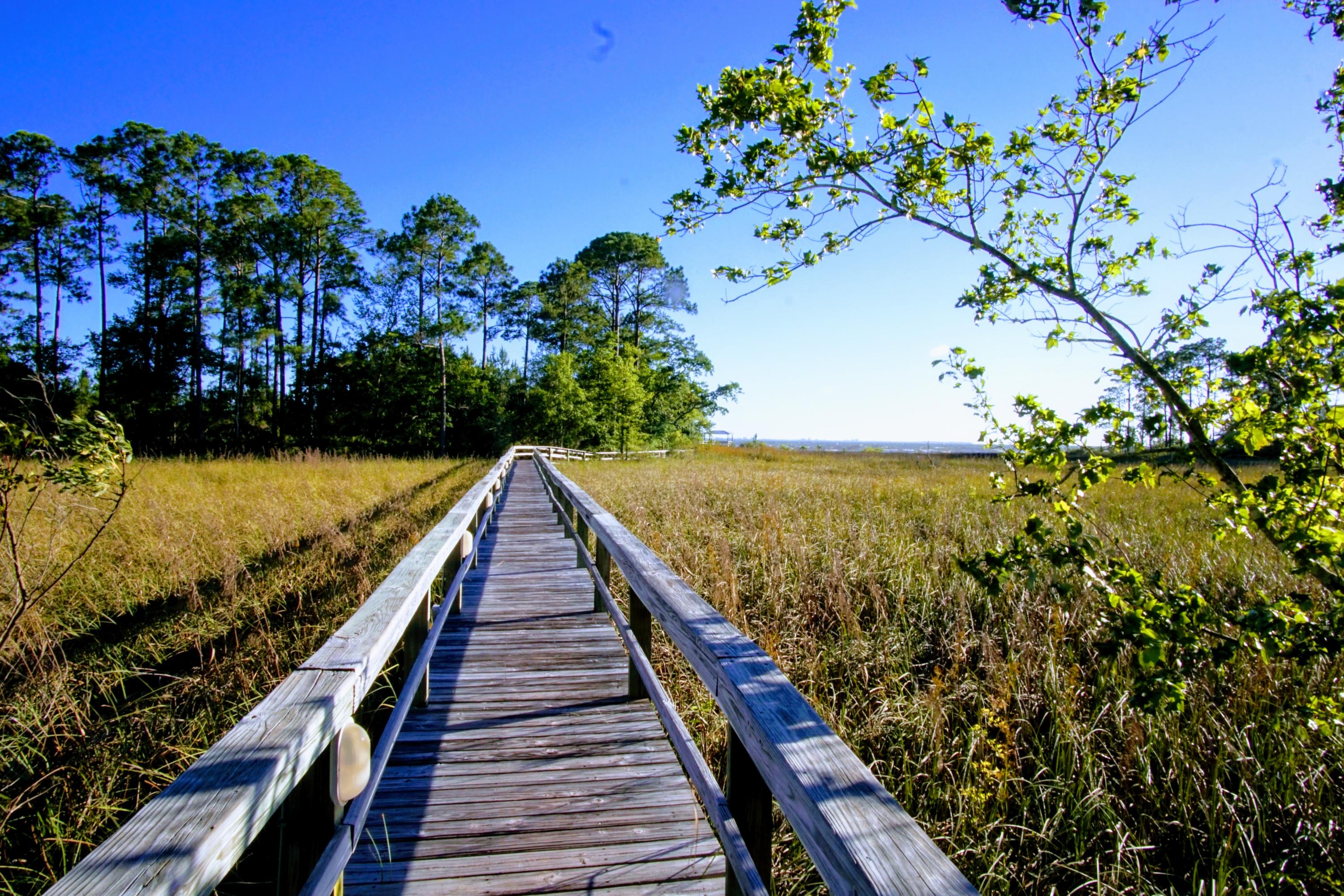BAY HARBOUR - Land