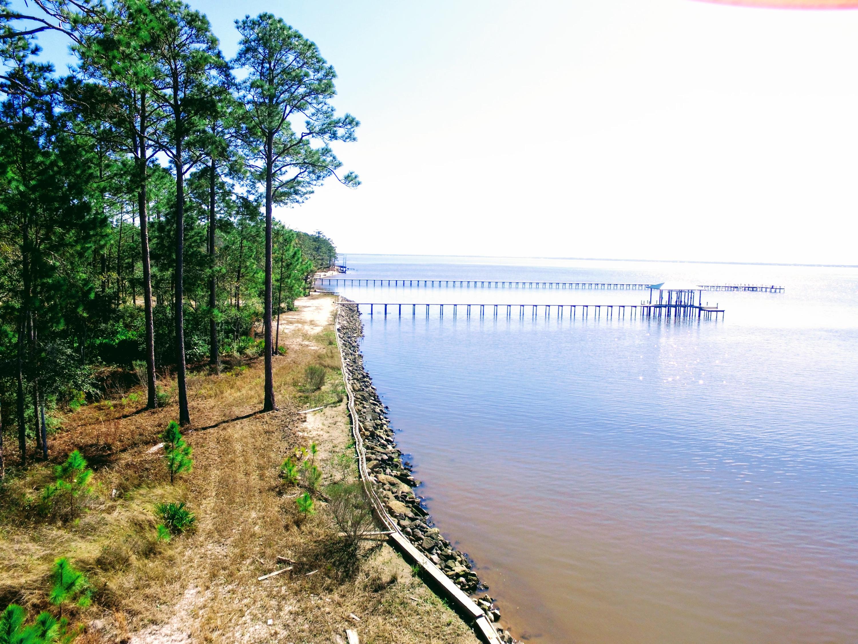 BAY HARBOUR - Land