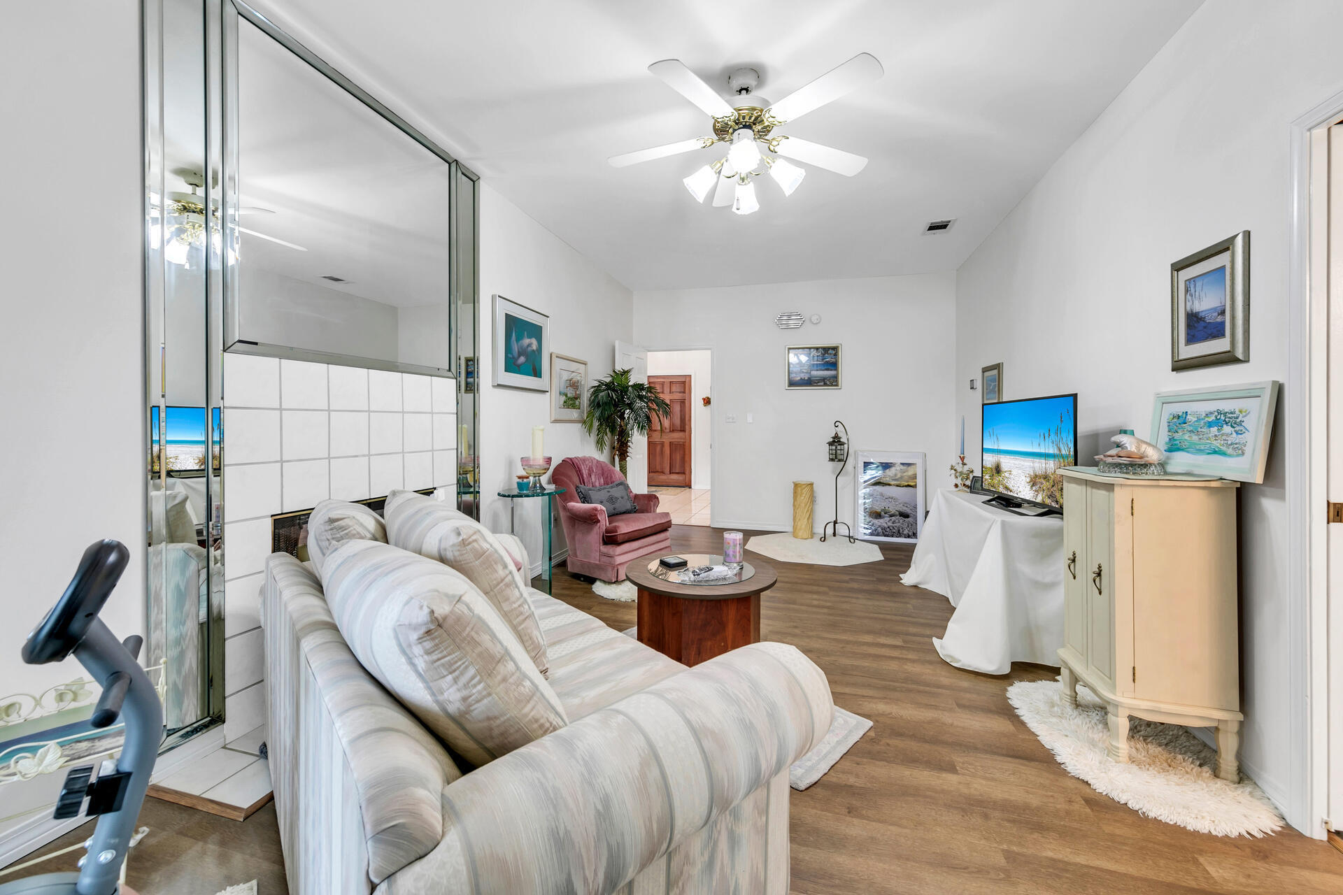 WOODLAND BAYOU ESTATES - Residential