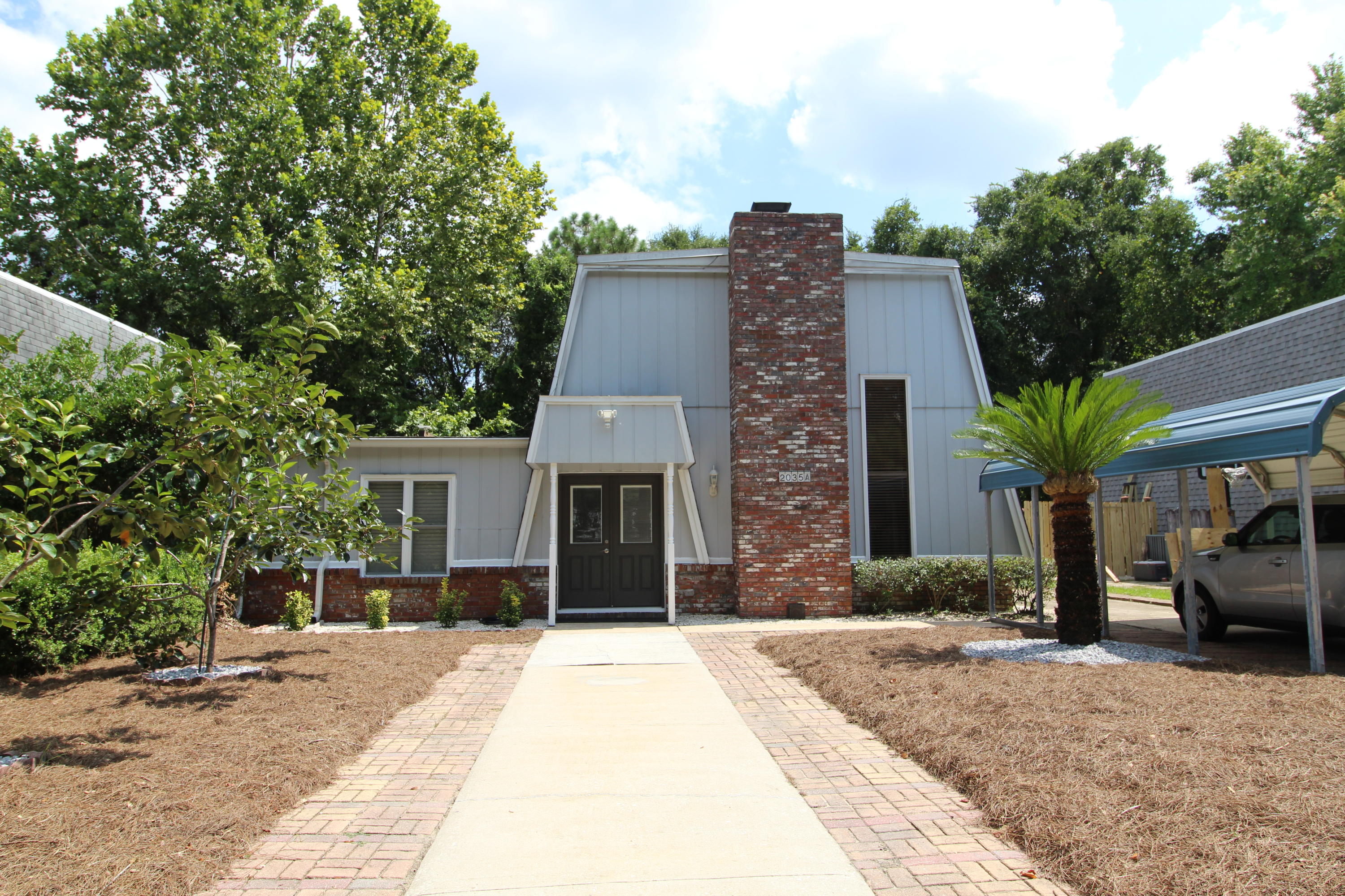 Rare finding with private entrance! This Duplex is located near FWB Golf course and very close to Eglin Air Force Base. The house is very spacious, charming and airy. It has 3 bedrooms and 2 baths, large living room area, cathedral ceiling with cozy fireplace and sliding glass doors lead to the beautiful garden. All stainless appliances. Split bedroom plan, newer carpet, fresh paint. Carport plus drive way can park at least 6 cars. Washer and Dryer does not convey.
Must See...
Note:Duplex but only selling unit A.