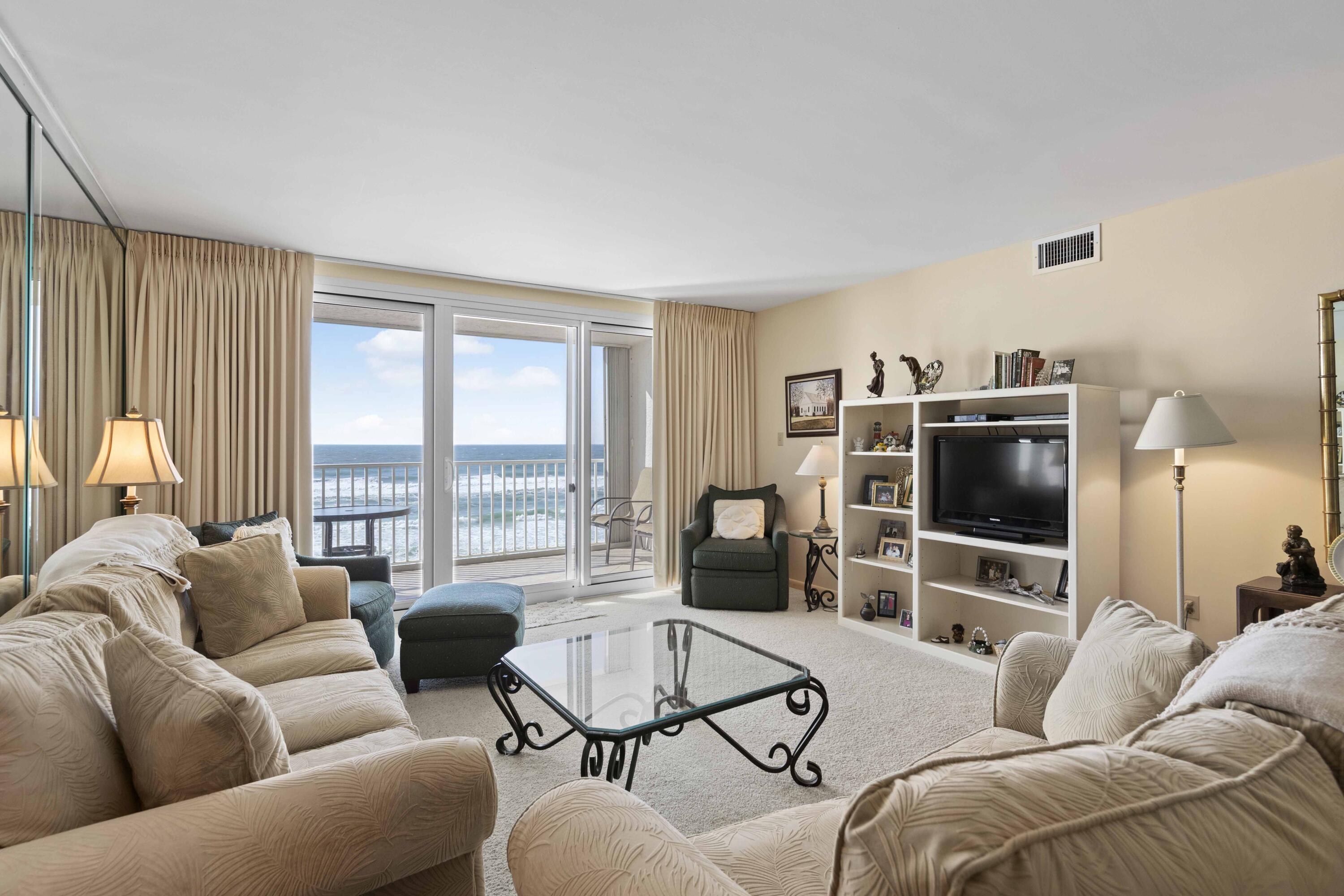GRAND MARINER PH 1 - Residential