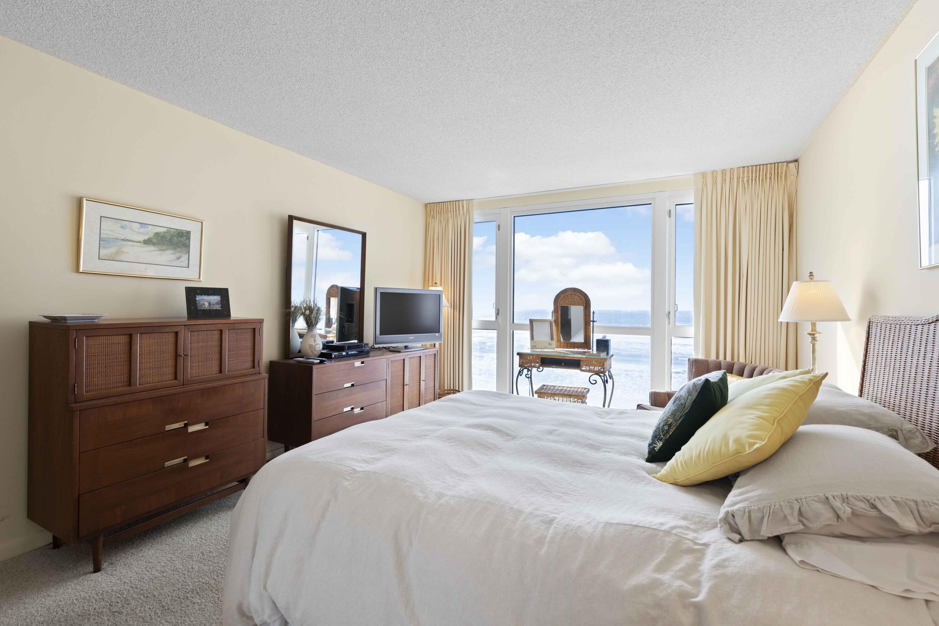 GRAND MARINER PH 1 - Residential