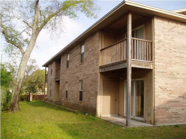CREEKSIDE - Residential Lease