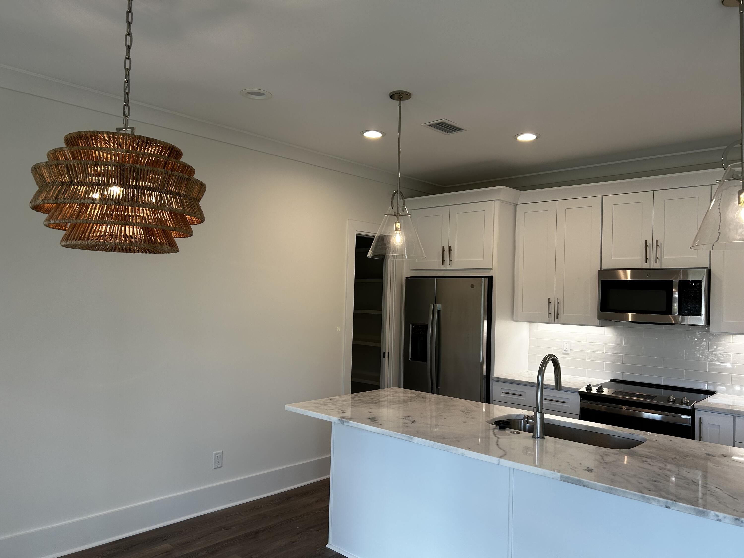 SUGAR SANDS ESTATES - Residential Lease