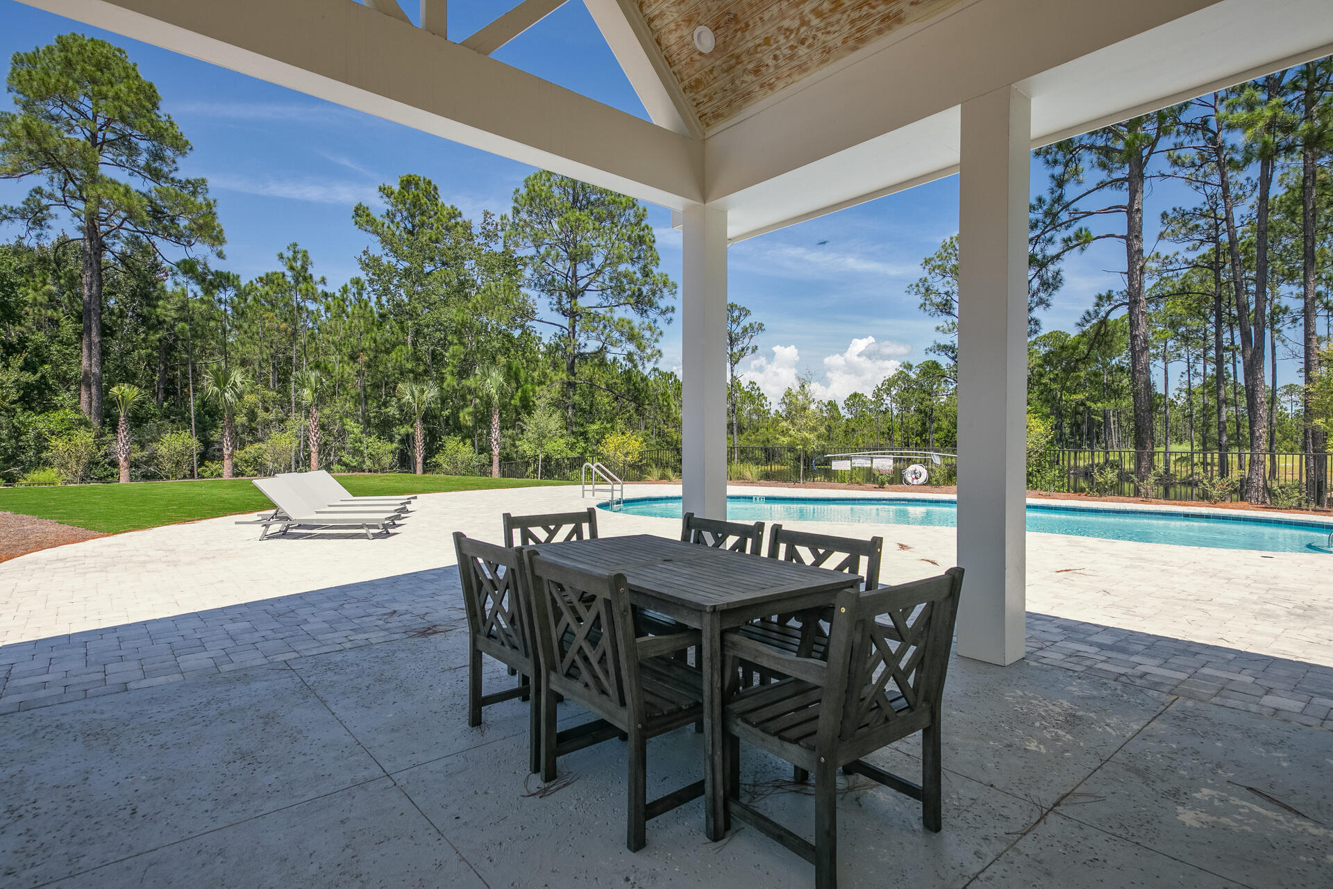 SUGAR SANDS ESTATES - Residential Lease