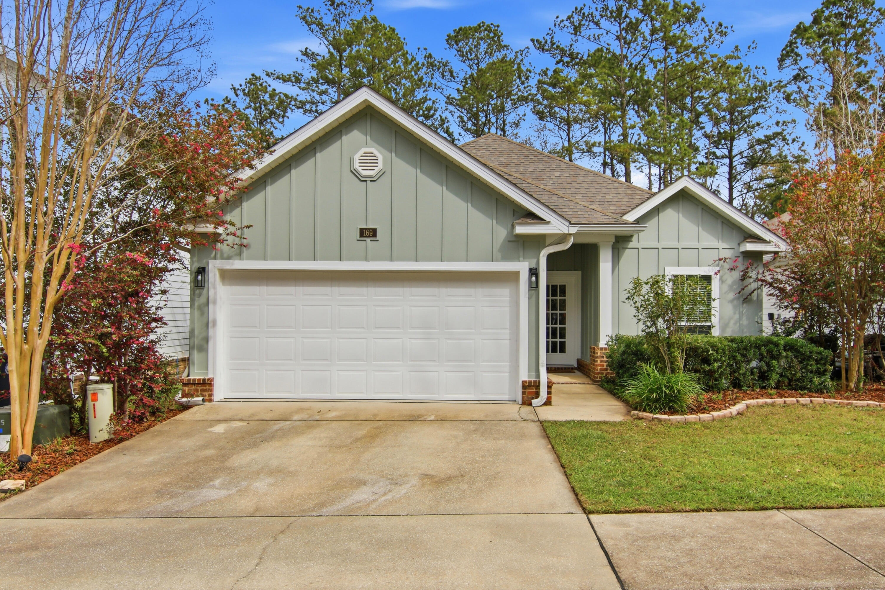 LAGRANGE LANDING - Residential