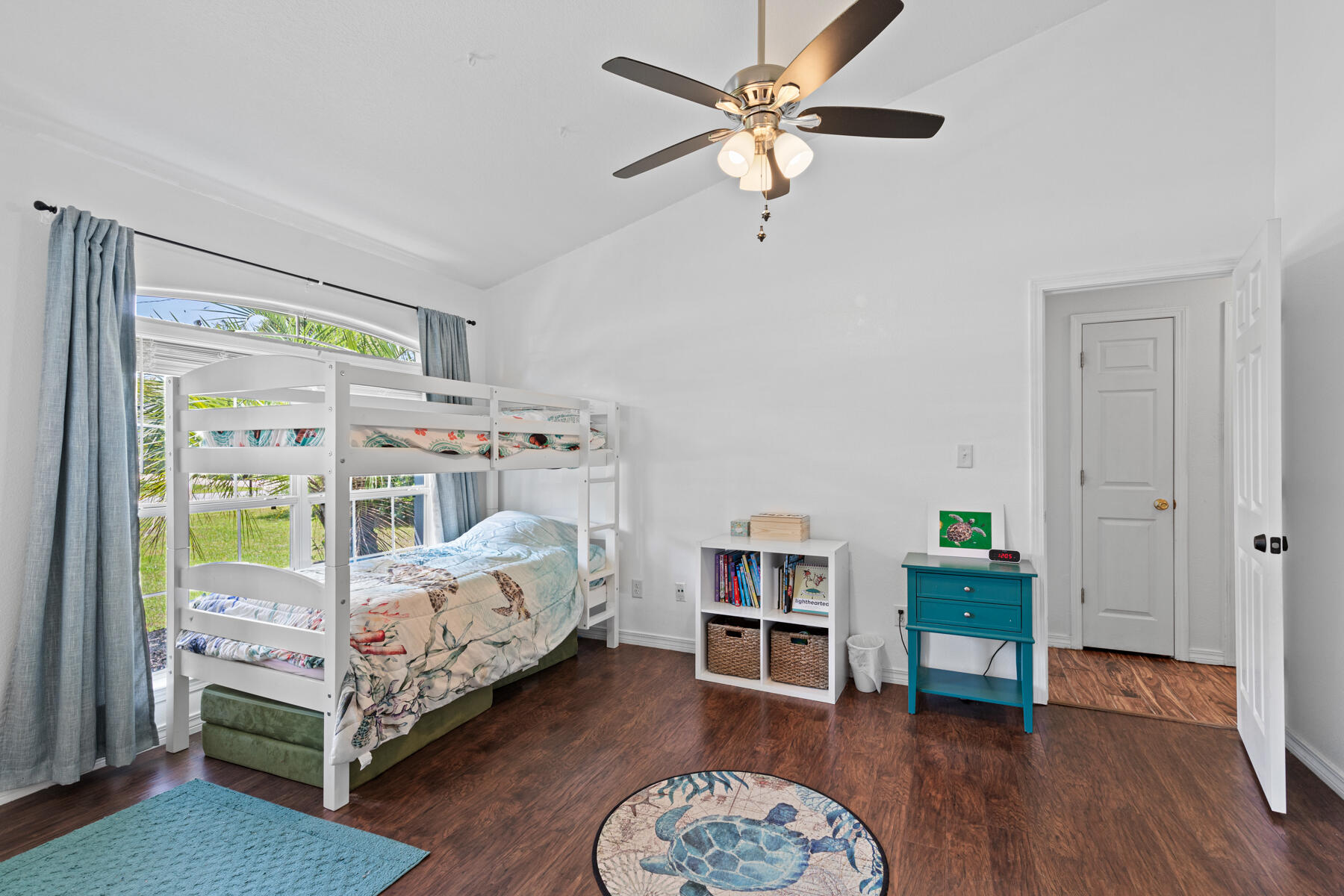 HOLLEY BY THE SEA - Residential