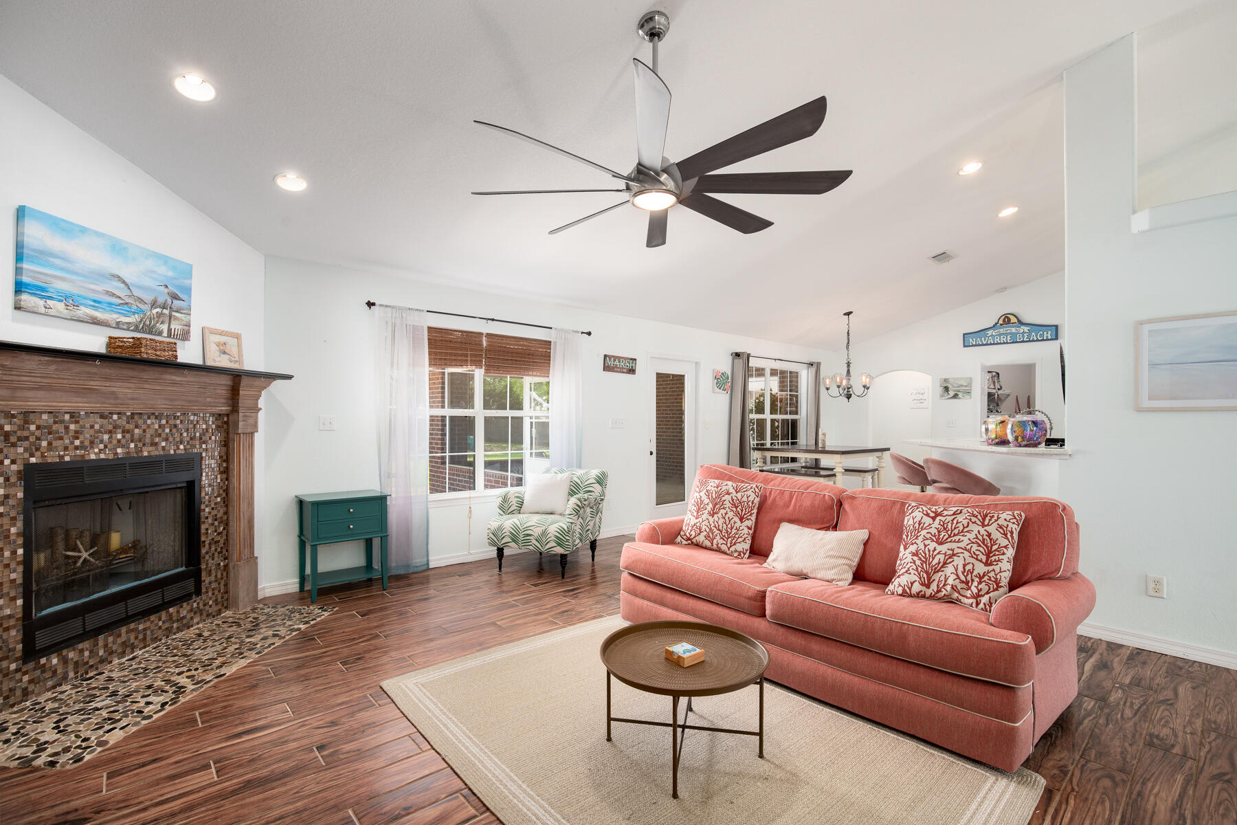HOLLEY BY THE SEA - Residential