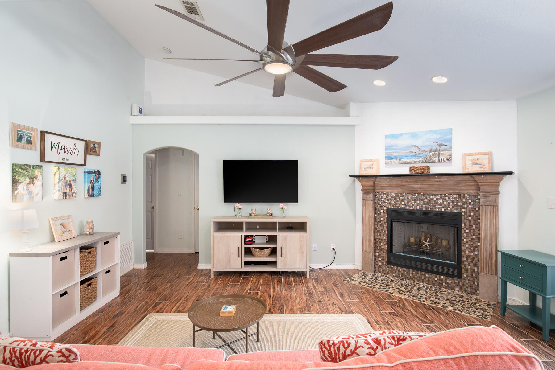 HOLLEY BY THE SEA - Residential