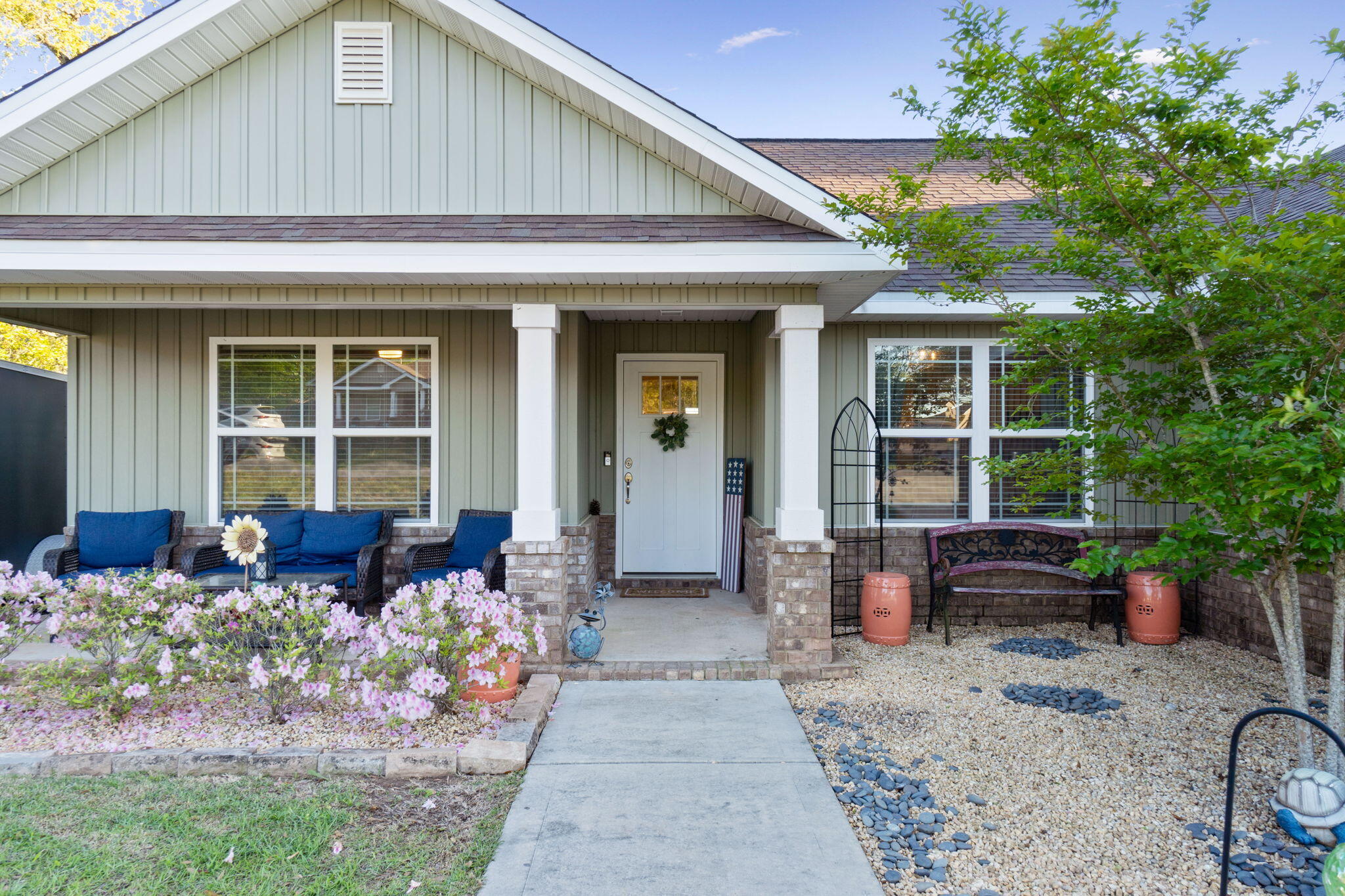 GARDEN CITY - Residential