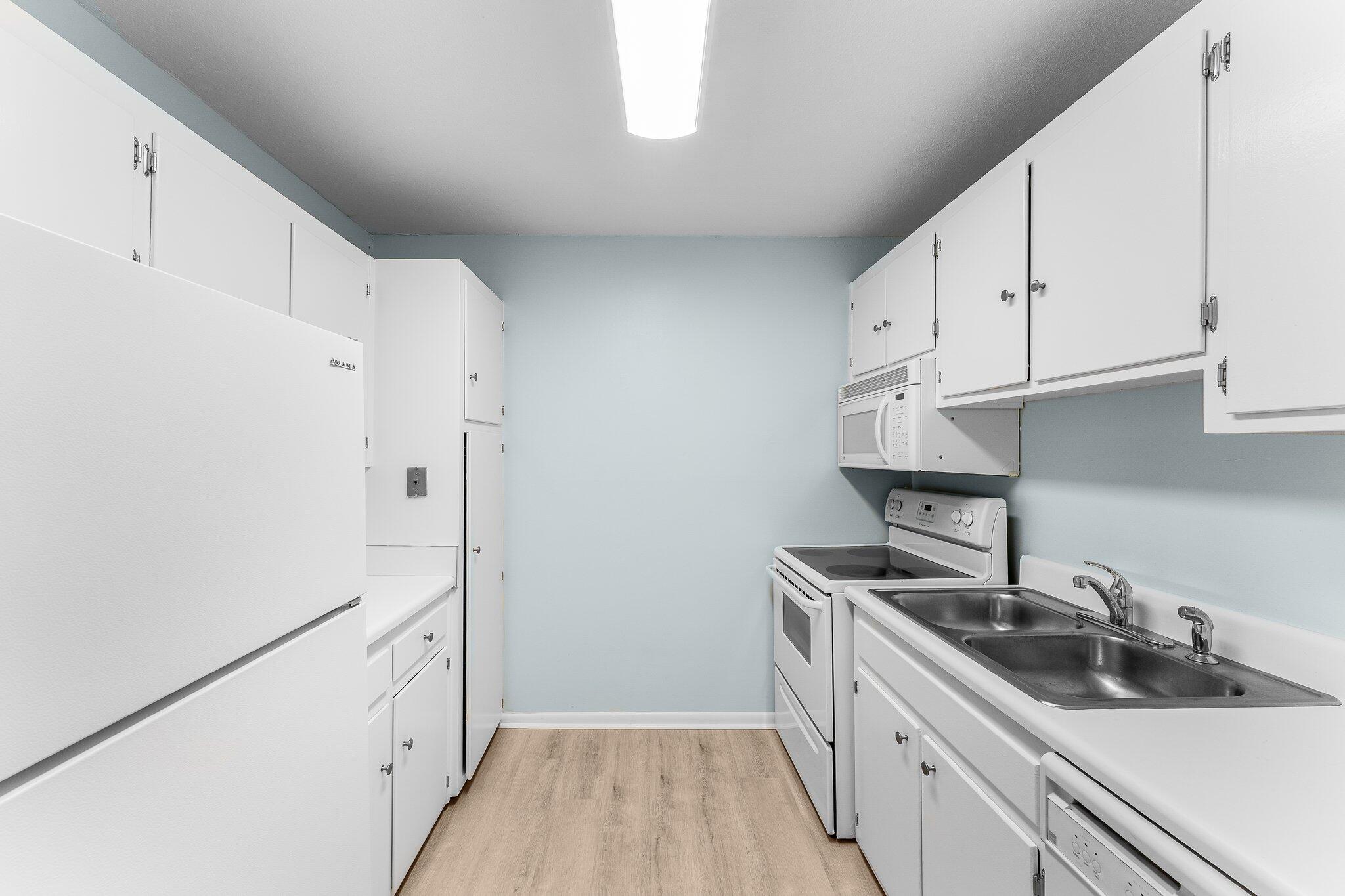 LANDMARK CONDO - Residential