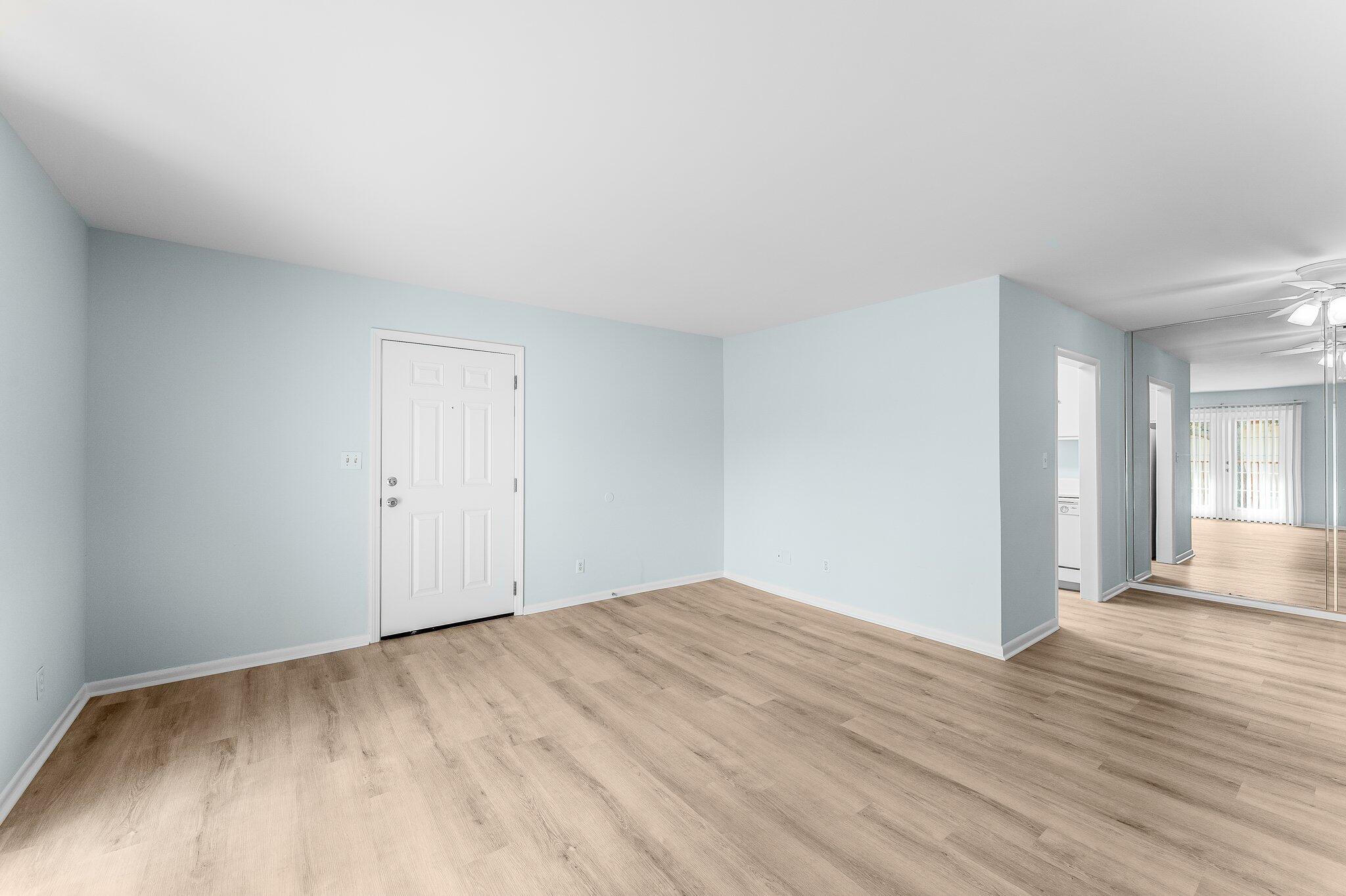 LANDMARK CONDO - Residential