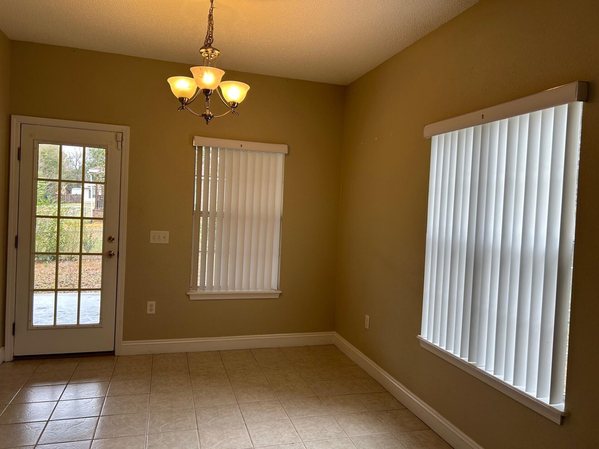 CRESCENT HEIGHTS - Residential Lease