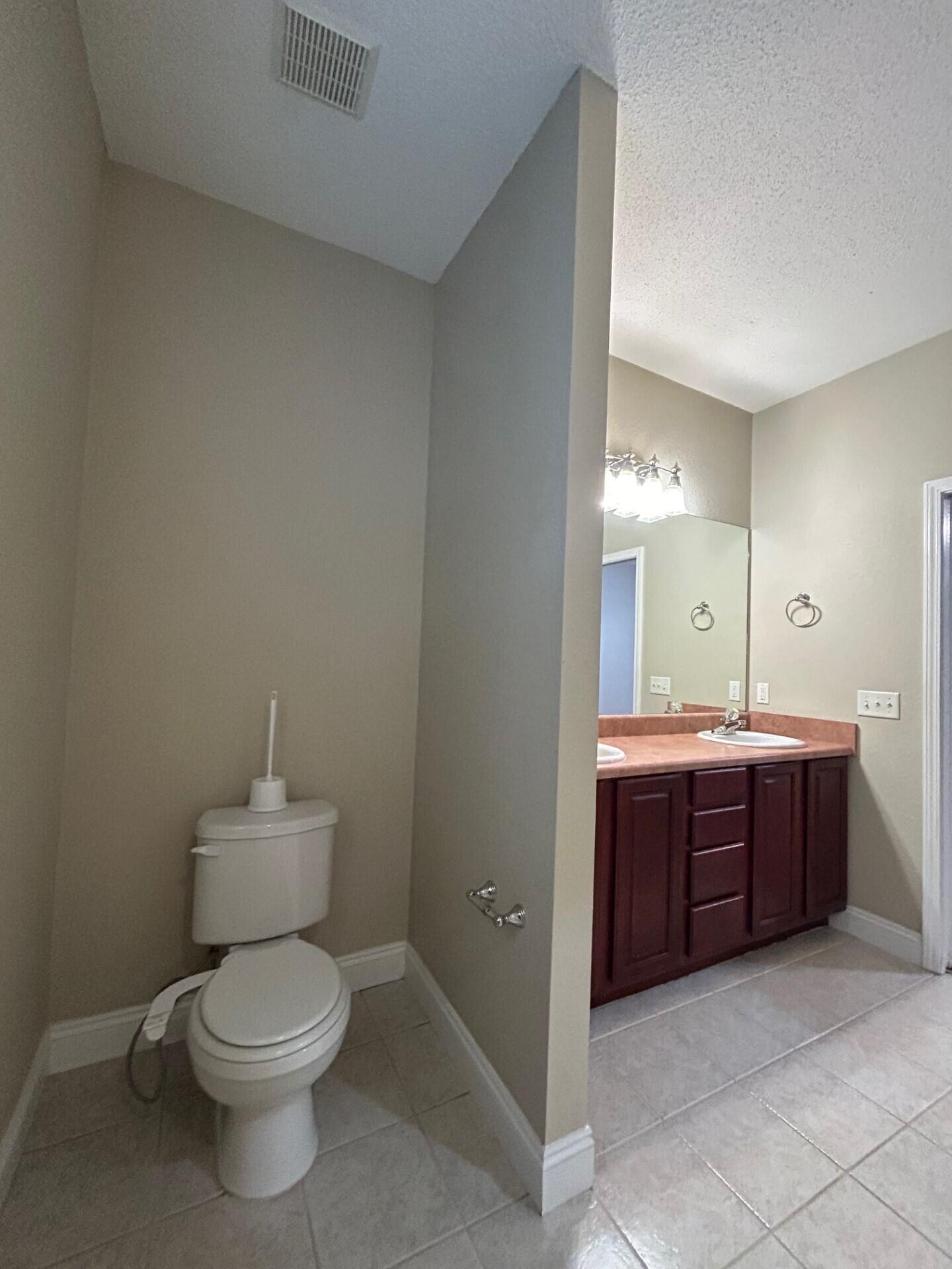 CRESCENT HEIGHTS - Residential Lease