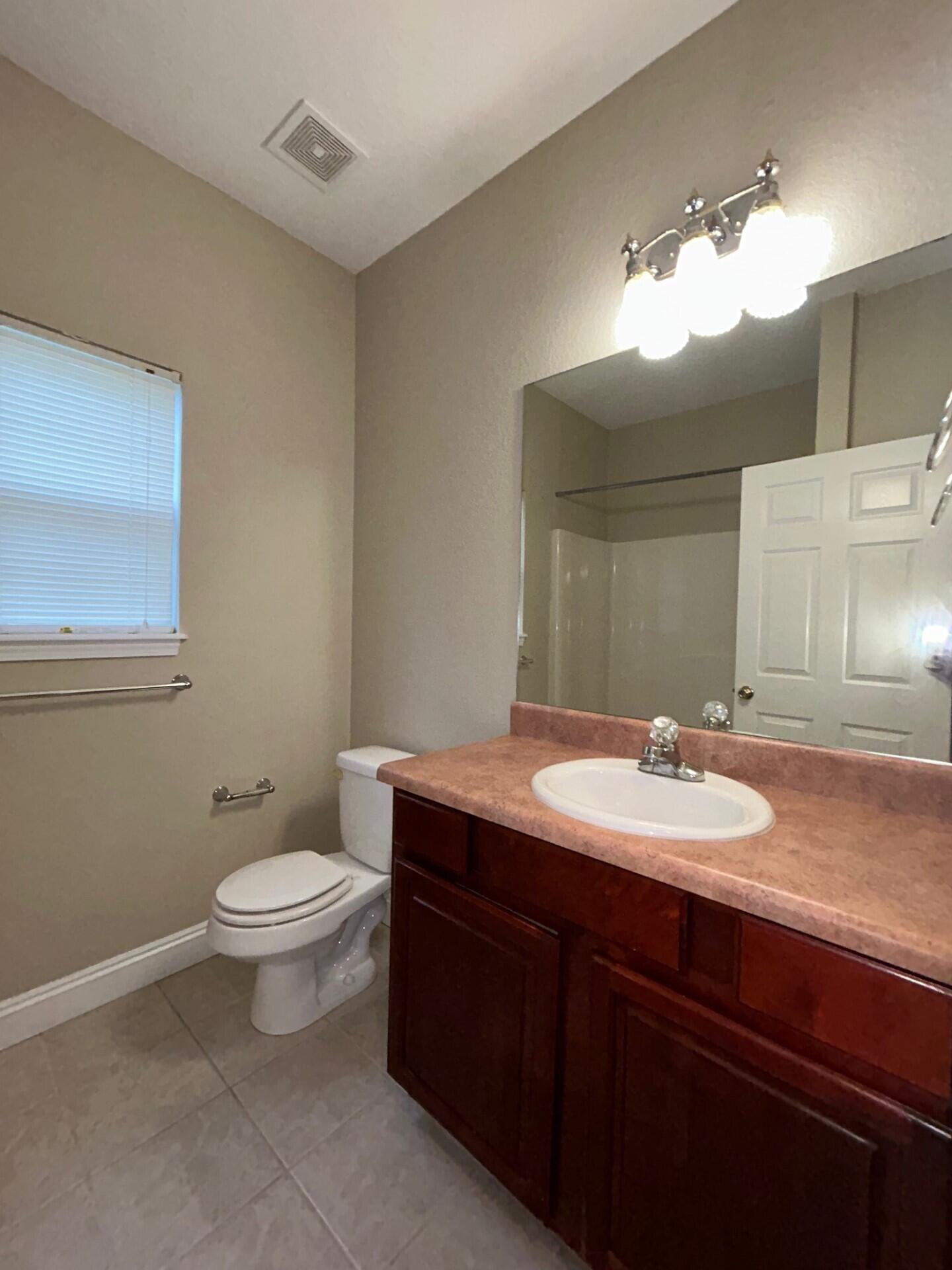 CRESCENT HEIGHTS - Residential Lease