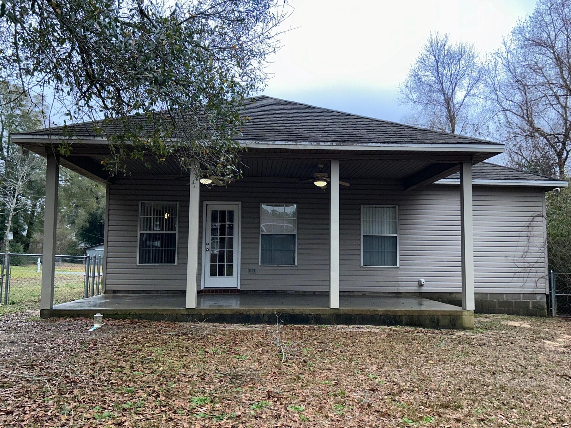 CRESCENT HEIGHTS - Residential Lease