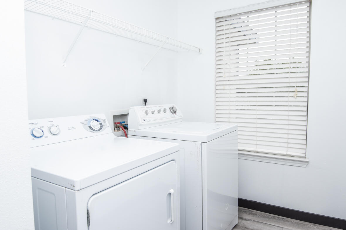 SANDY RIDGE ESTATES - Residential Lease