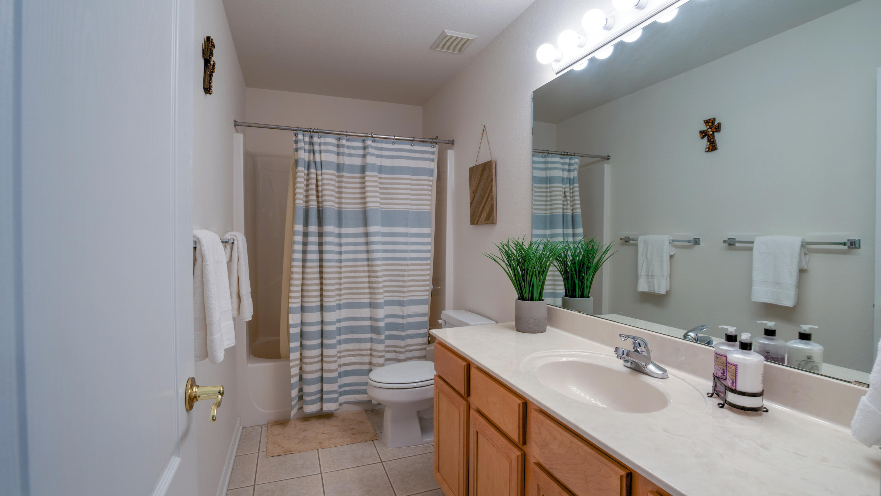 EMERALD LAKES PH 1 - Residential