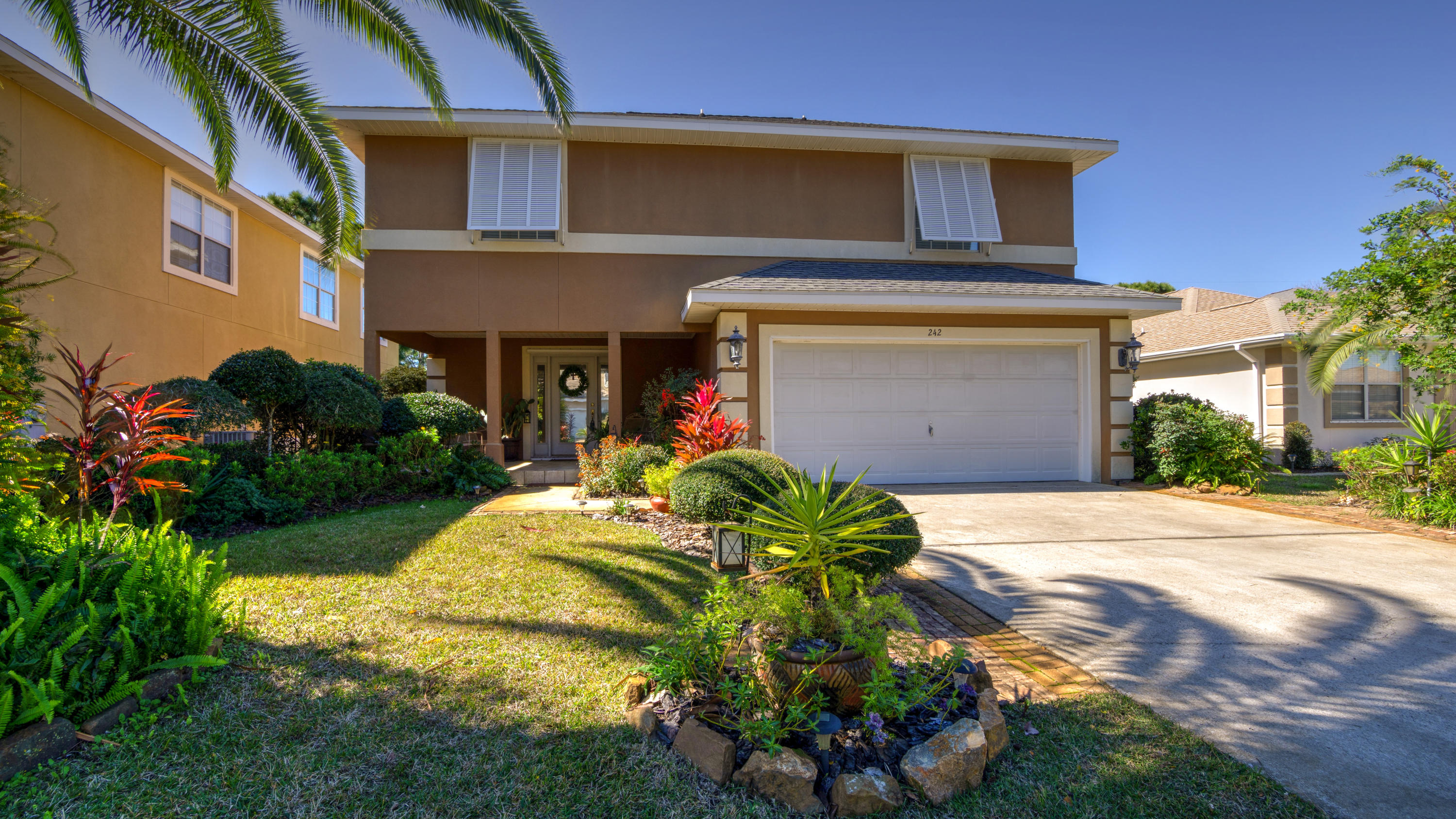 EMERALD LAKES PH 1 - Residential