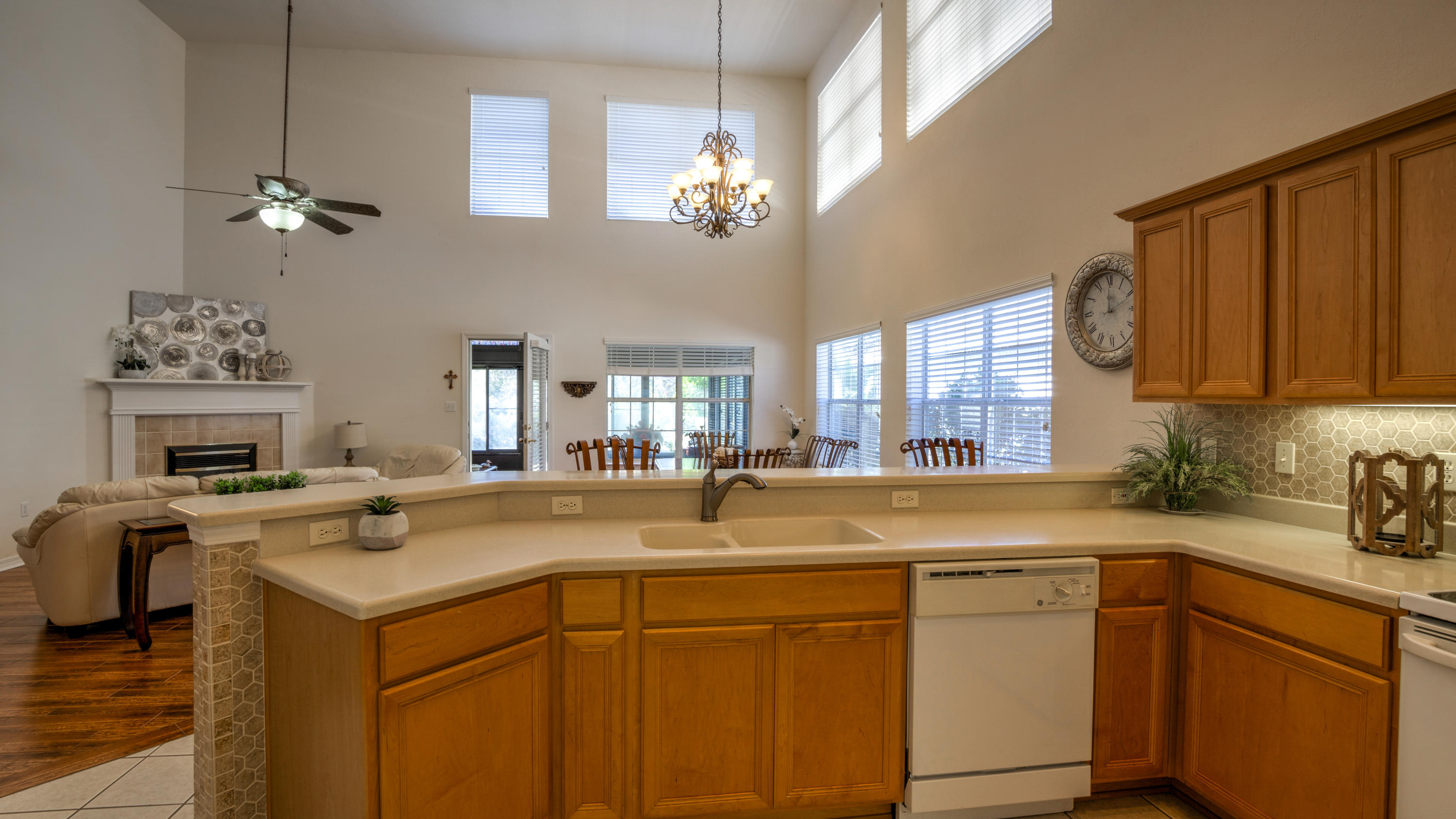 EMERALD LAKES PH 1 - Residential