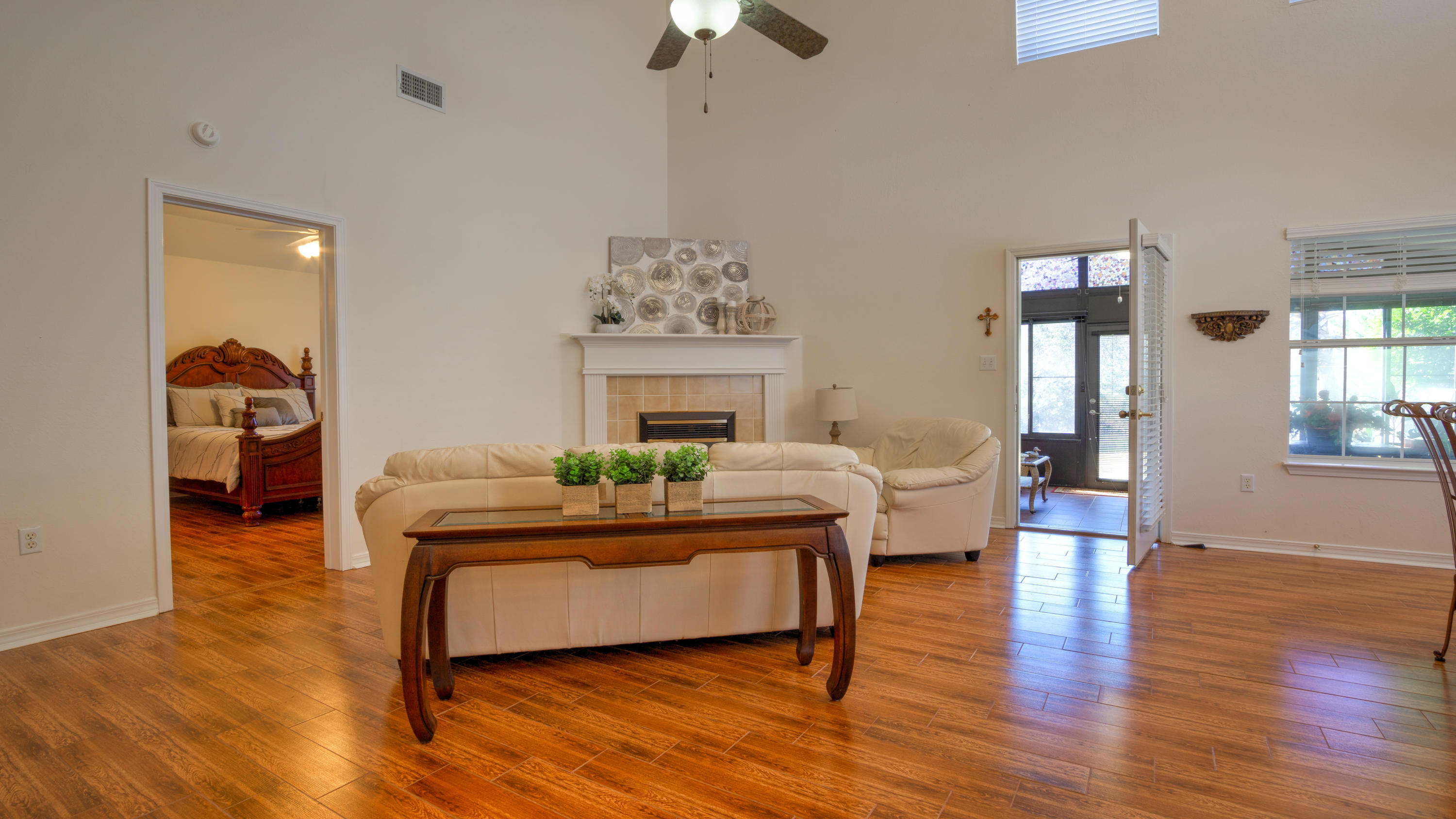 EMERALD LAKES PH 1 - Residential